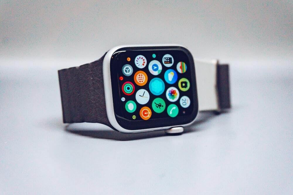 Do you need internet for a smartwatch?