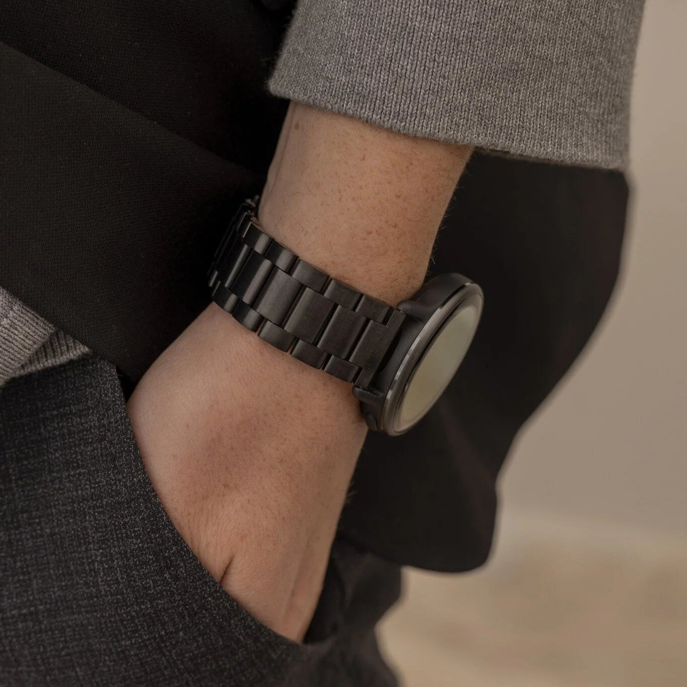 Samsung Galaxy Watch 4 44mm Steel Strap (Black)