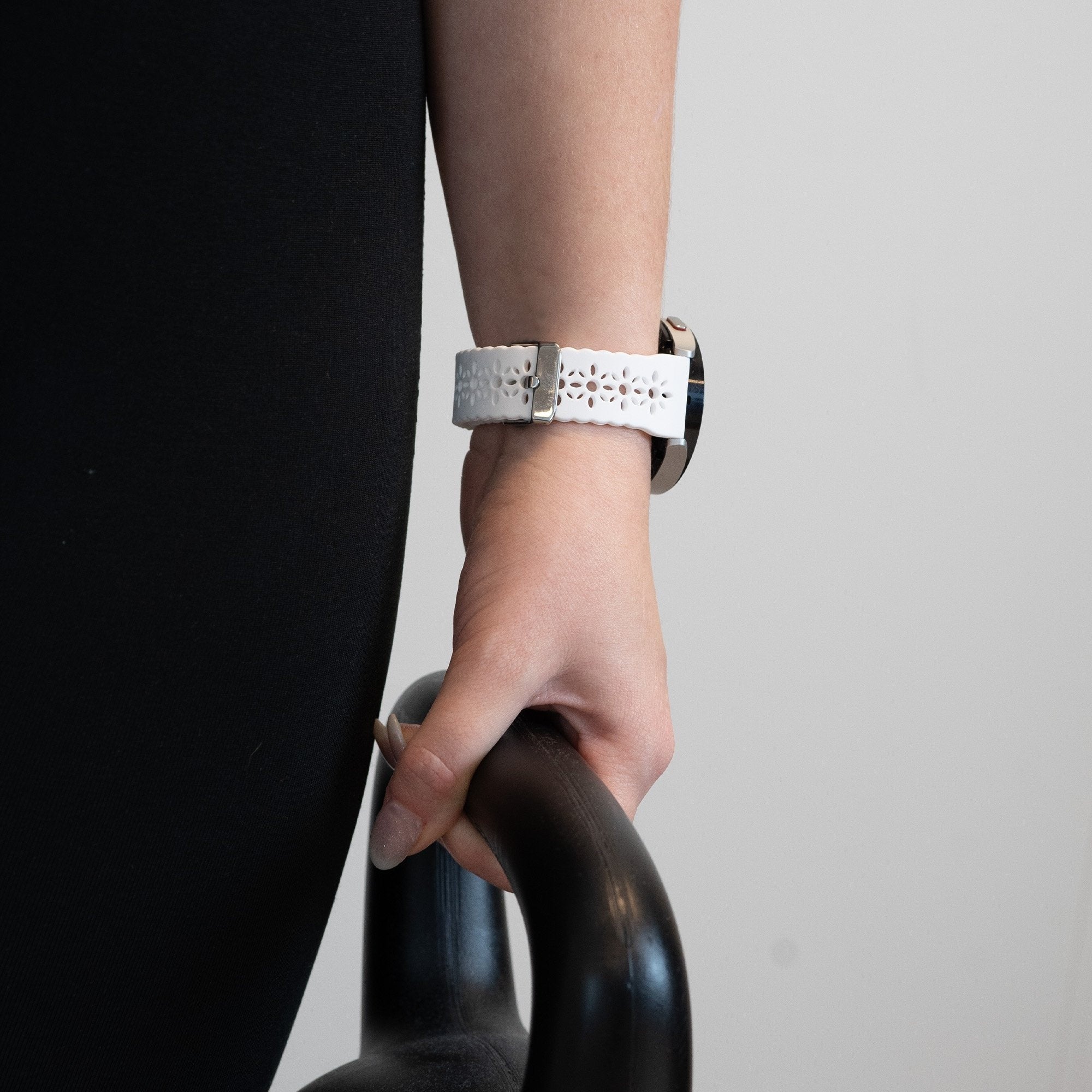 Bandz Coros Apex 2 siliconen band met bloemenpatroon (wit)