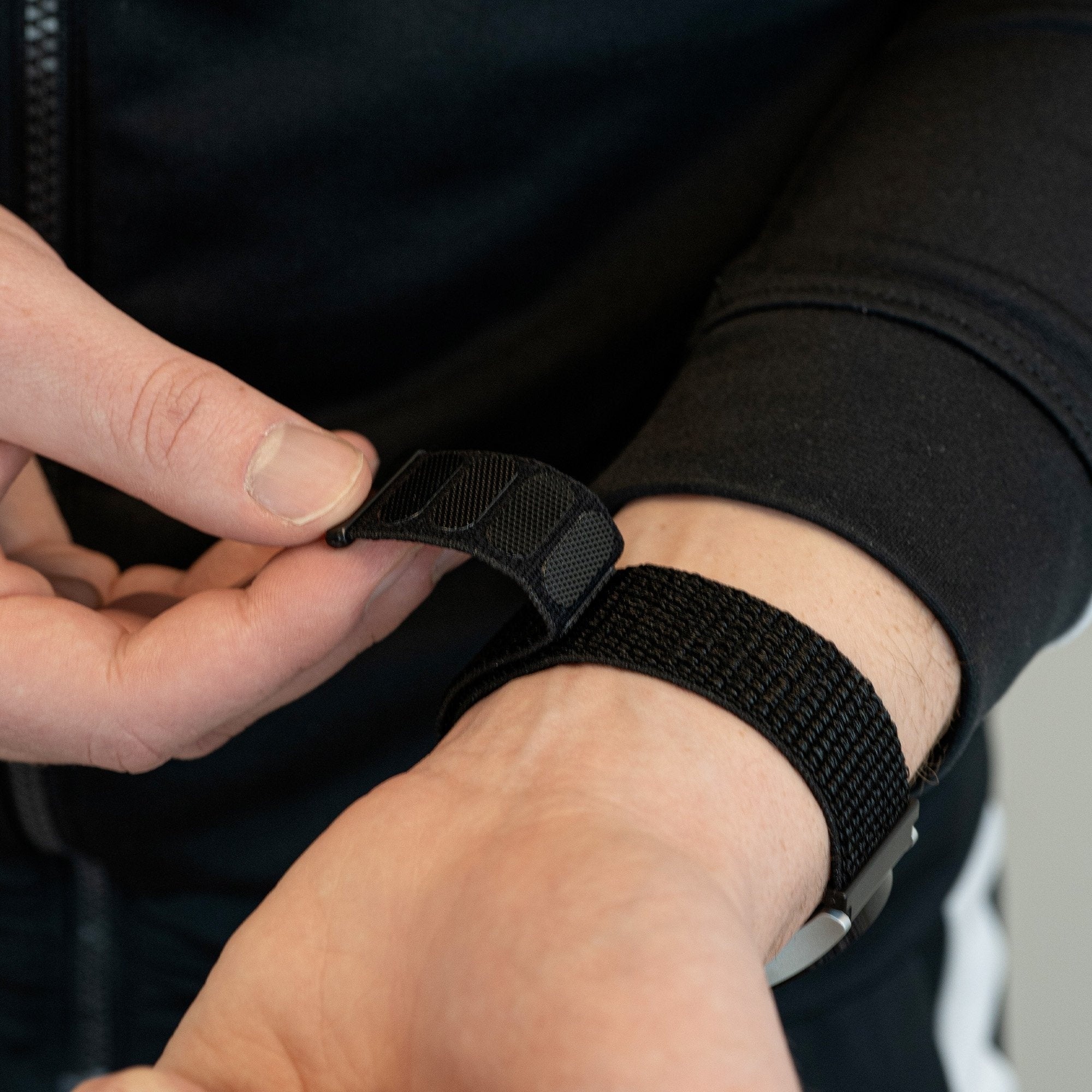 Bandz Suunto Vertical nylon loop band (zwart)