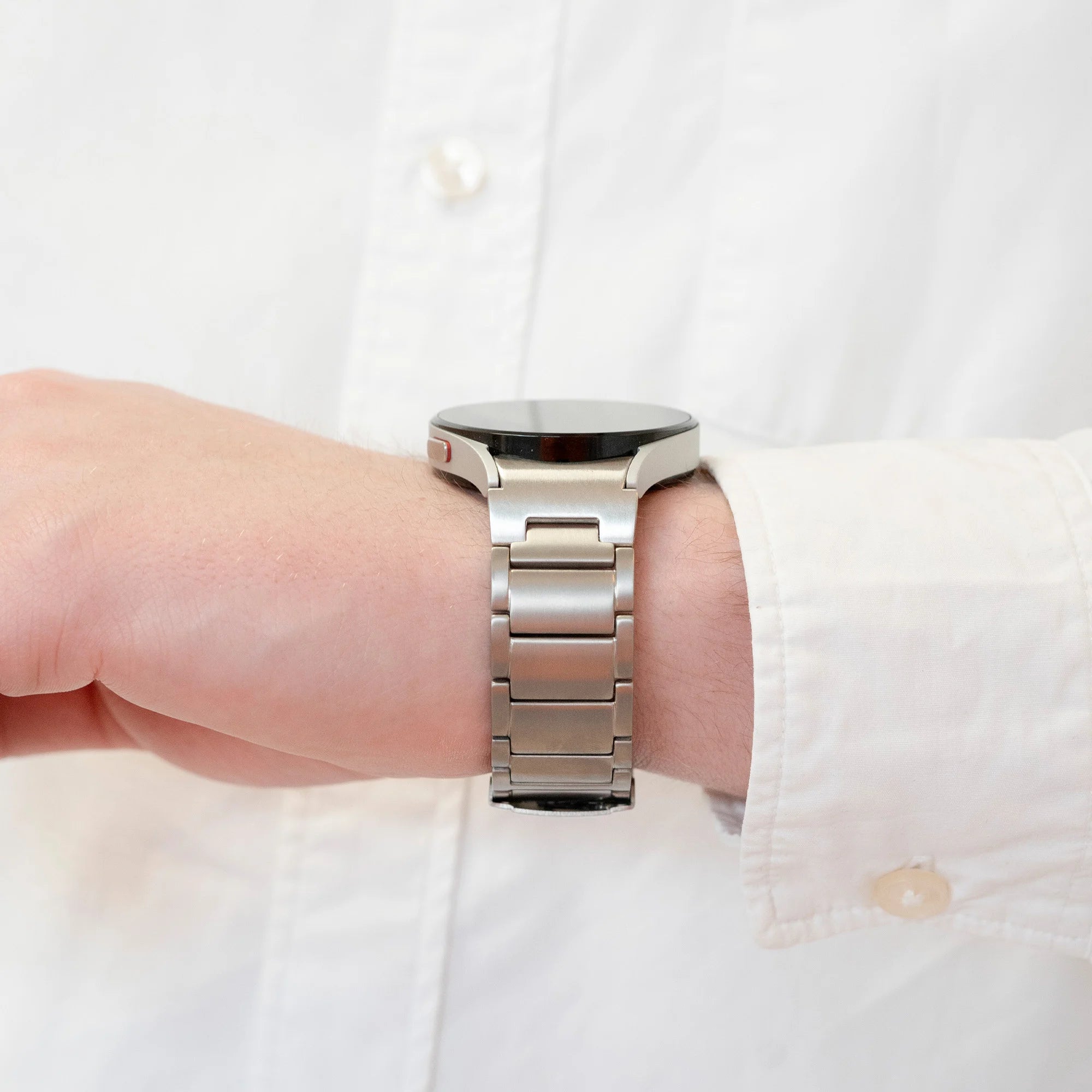 Samsung Galaxy Watch 5 Pro 'One push' titanium band (zilver)