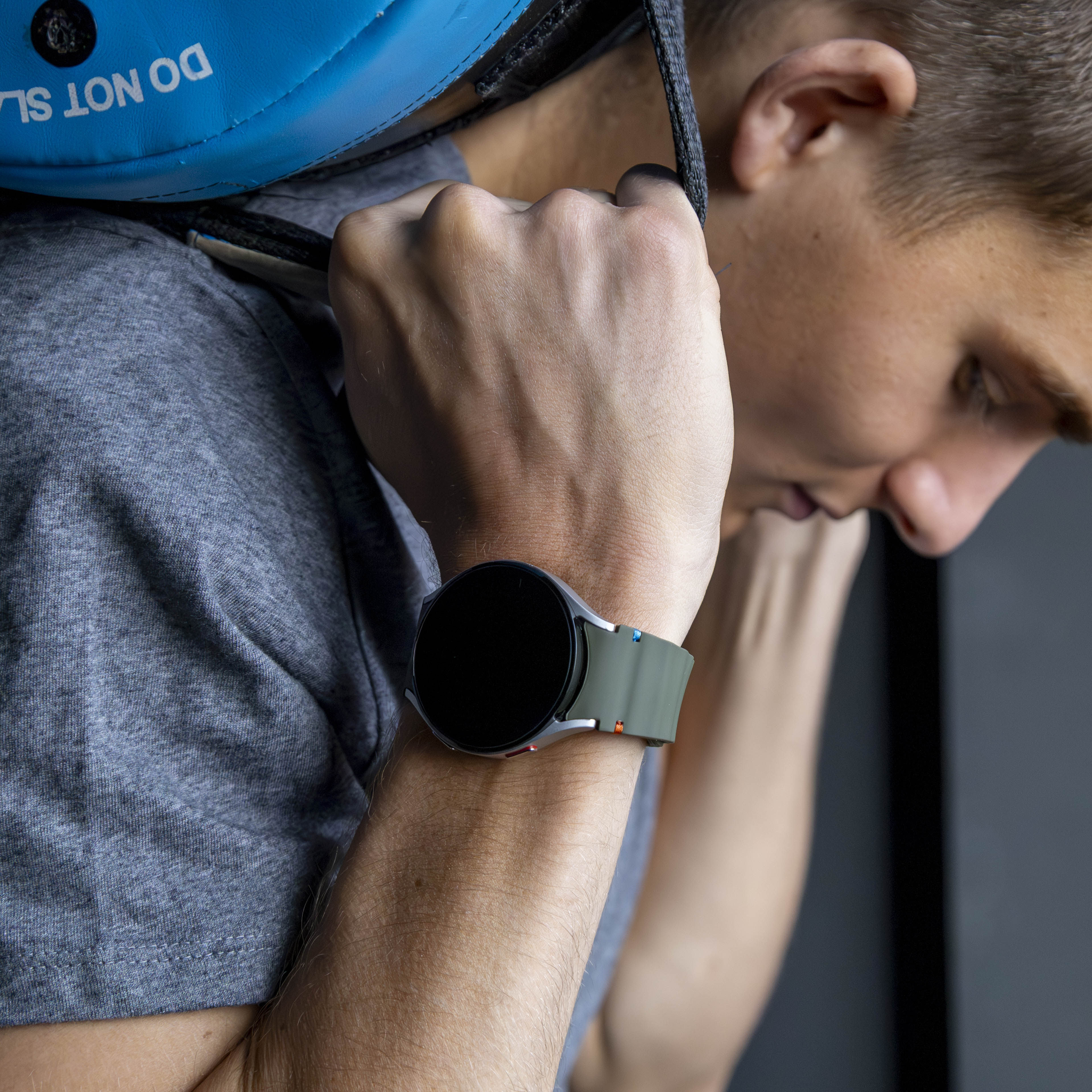 Samsung Galaxy Watch 4 44mm Wave bandje (legergroen)