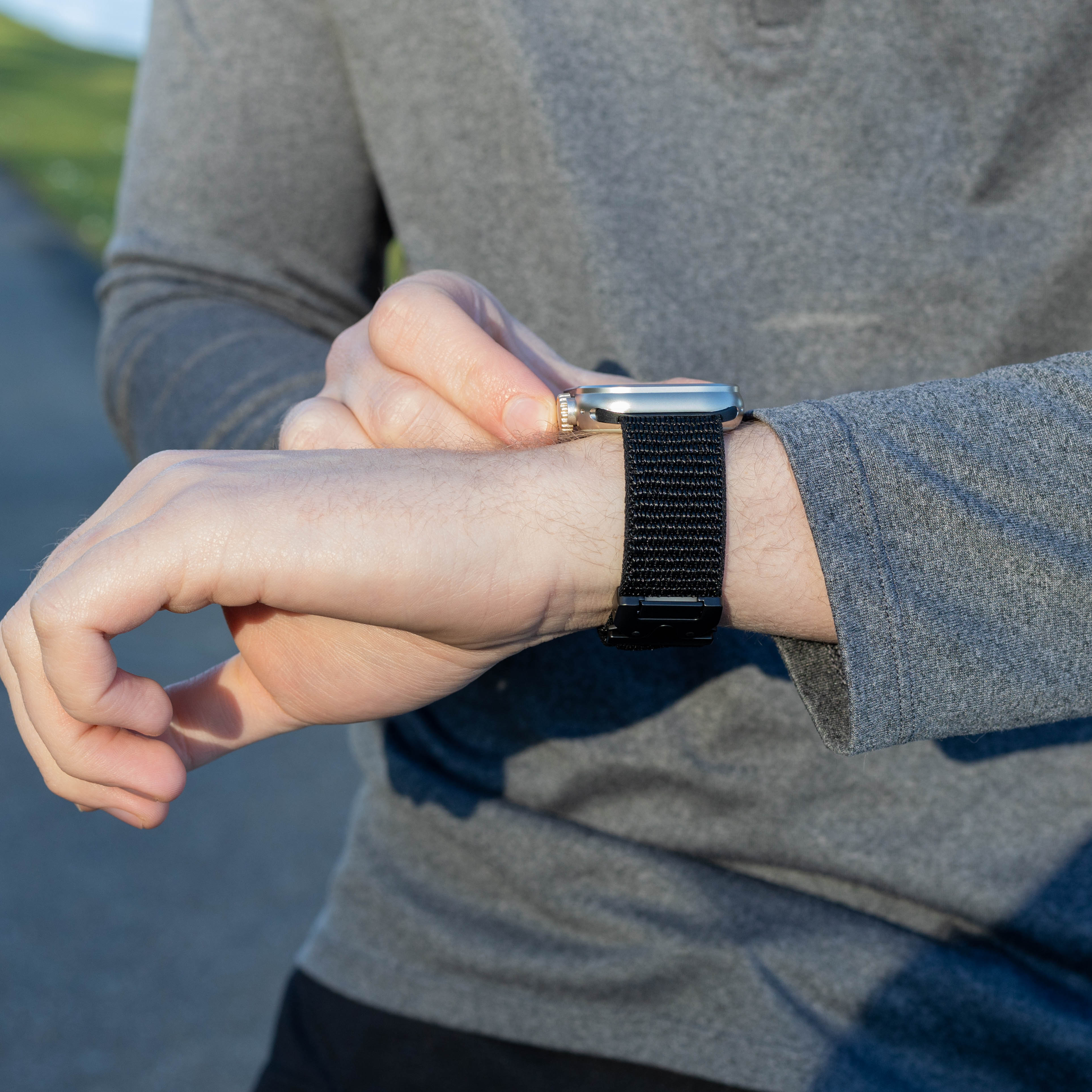 Bandz Apple Watch nylon band 'Wave' met P-buckle (zwart)