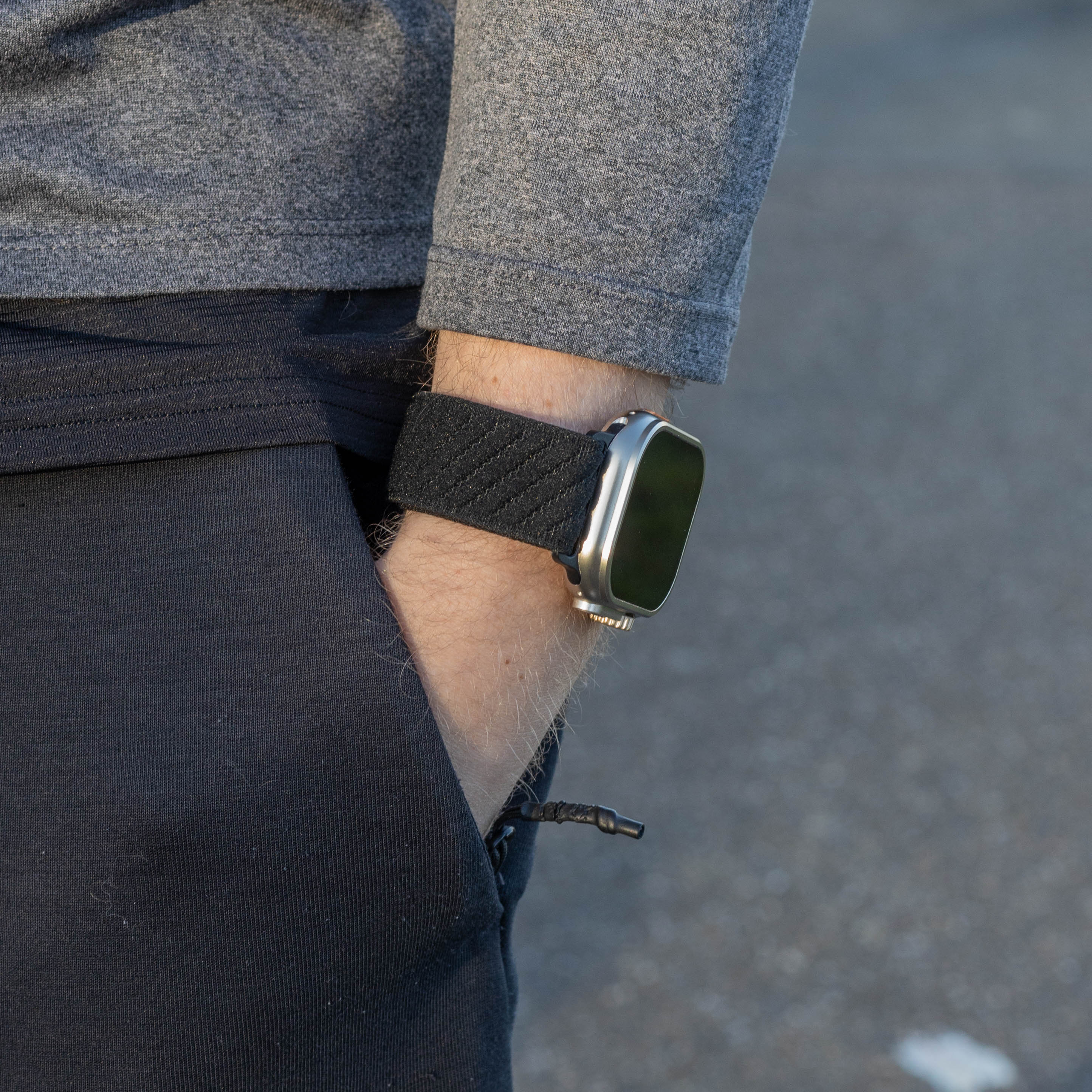 Bandz Apple Watch nylon band 'Wave' met P-buckle (zwart)