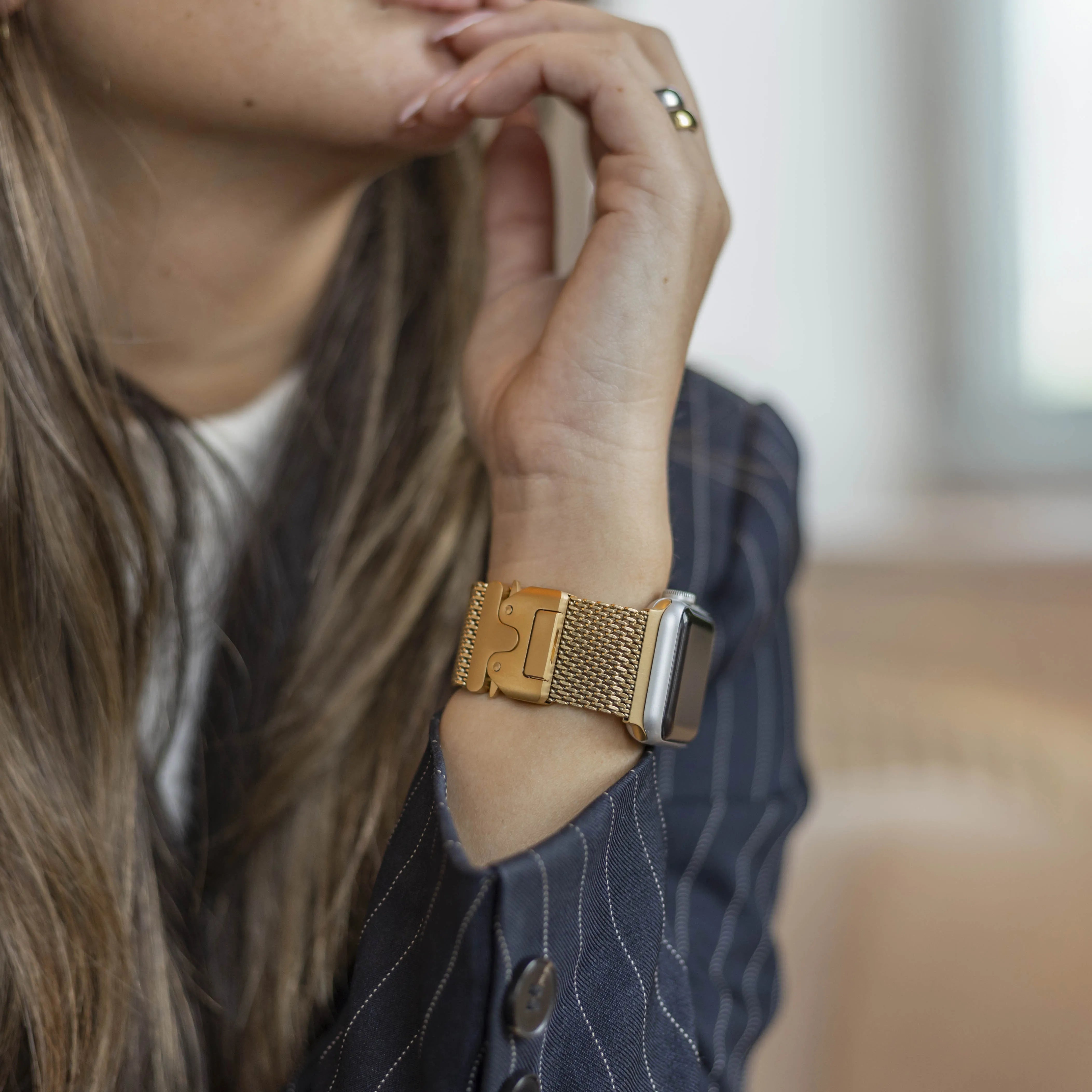 Bandz Apple Watch Milanese loop band met P-buckle (goud)