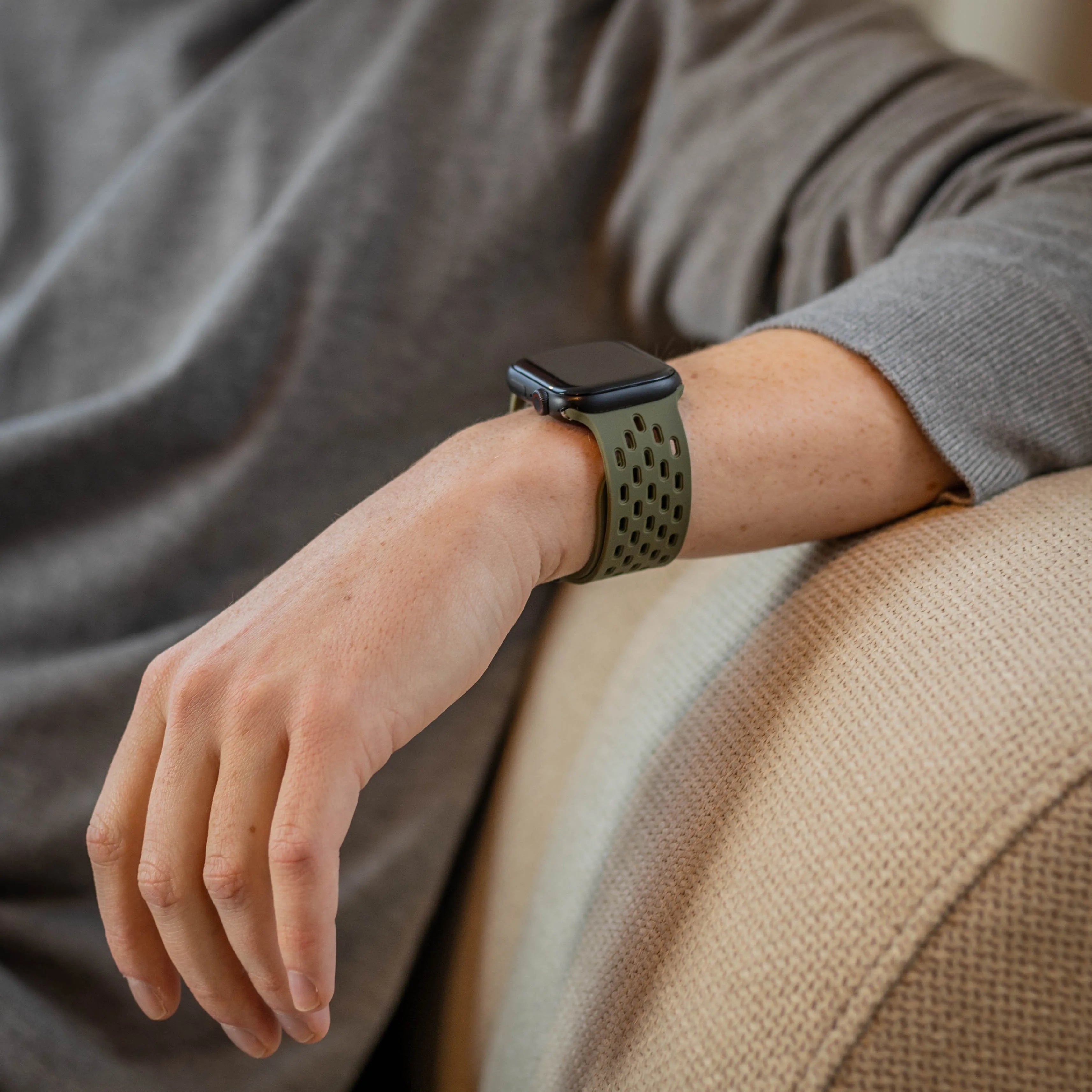 Apple Watch siliconen air bandje met P-Buckle (legergroen)