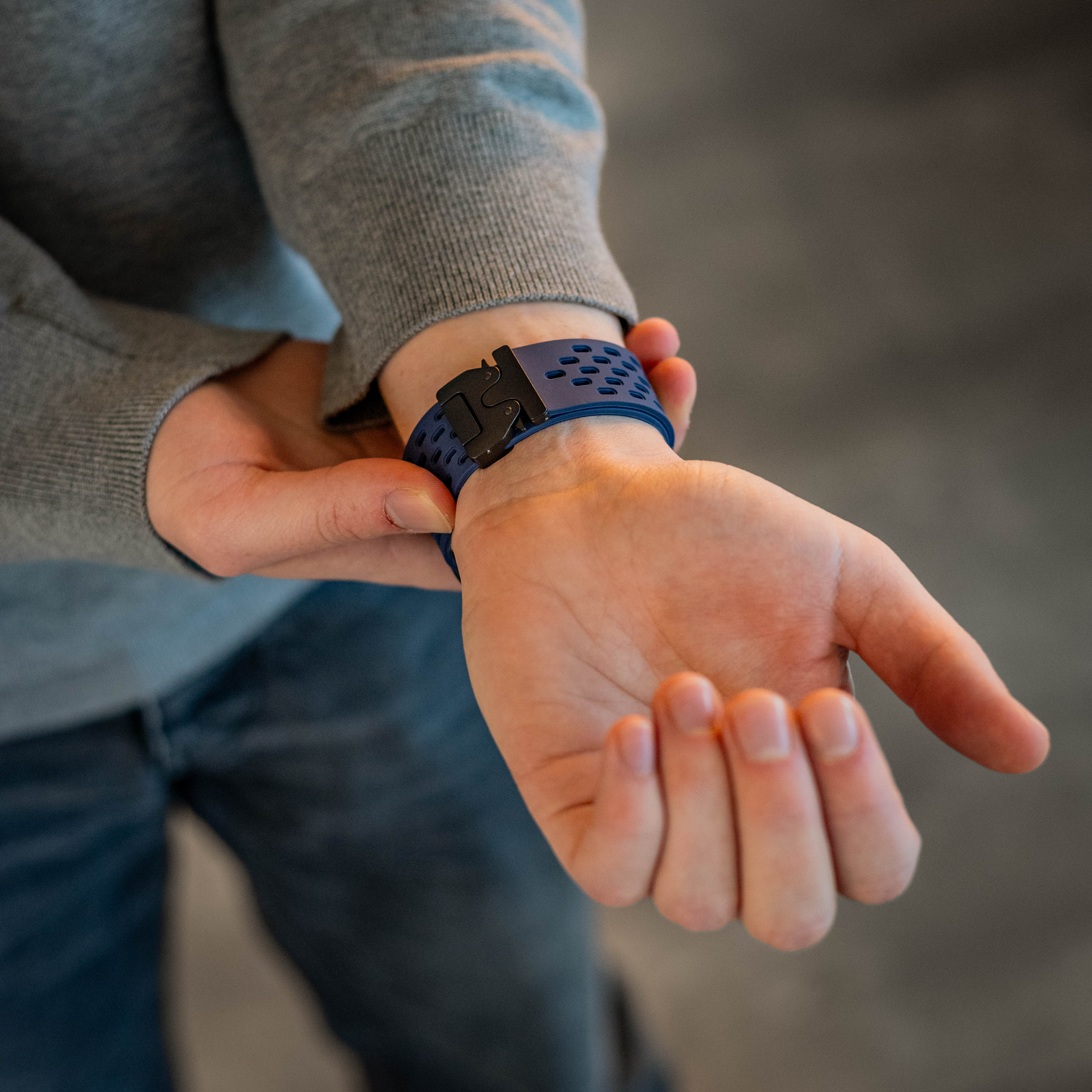 Apple Watch siliconen air bandje met P-Buckle (donkerblauw)