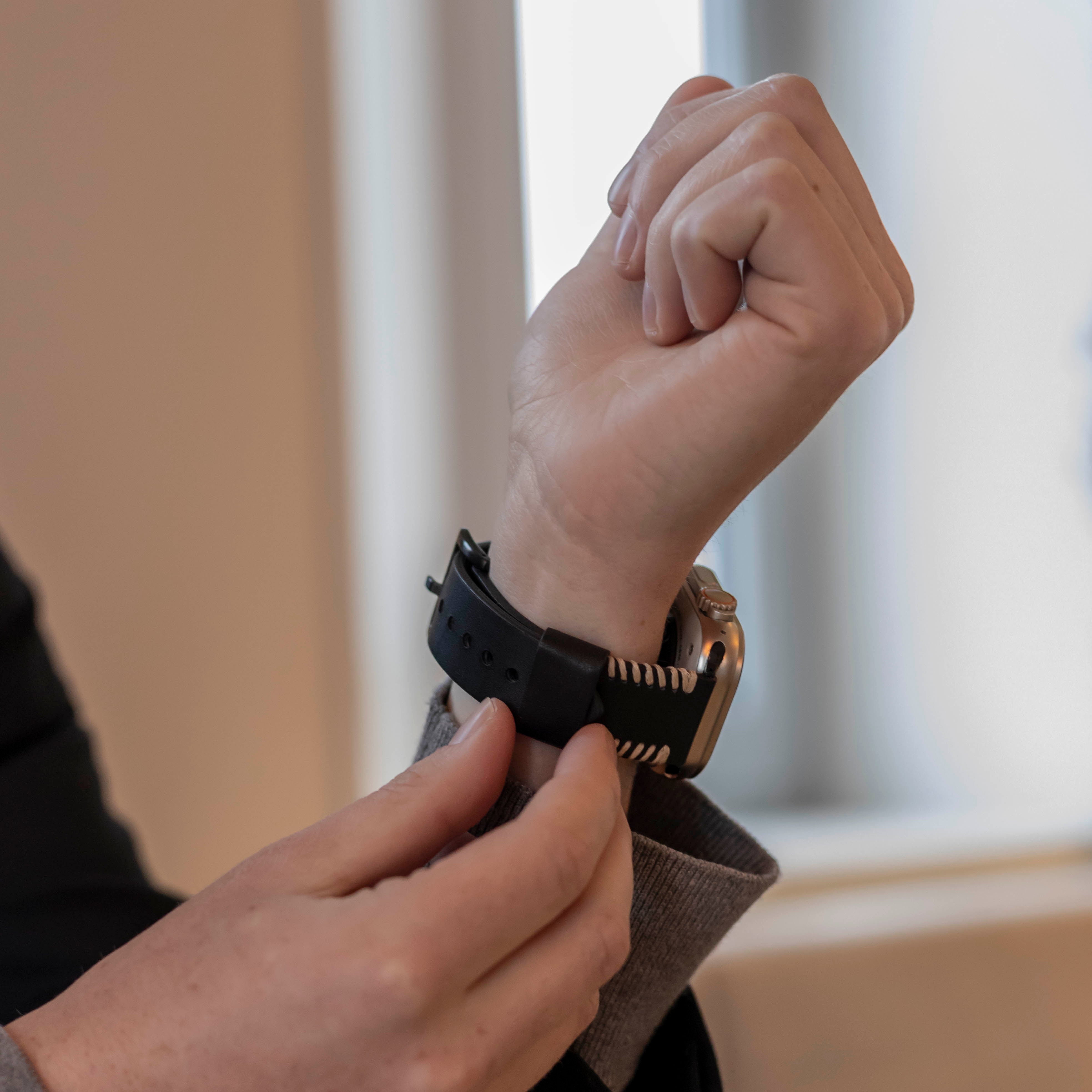 Apple Watch Stitched leren band (zwart)