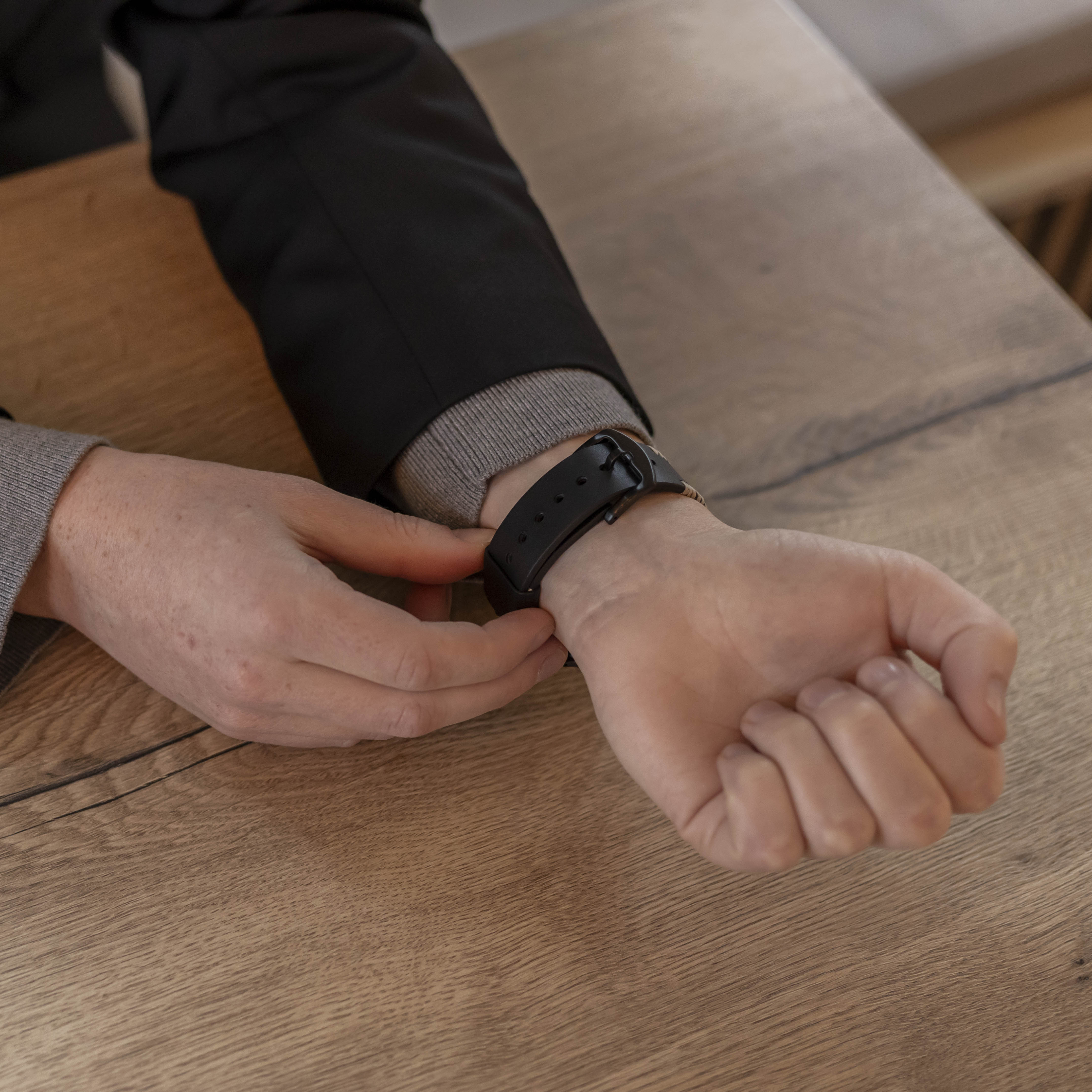 Apple Watch Stitched leren band (zwart)