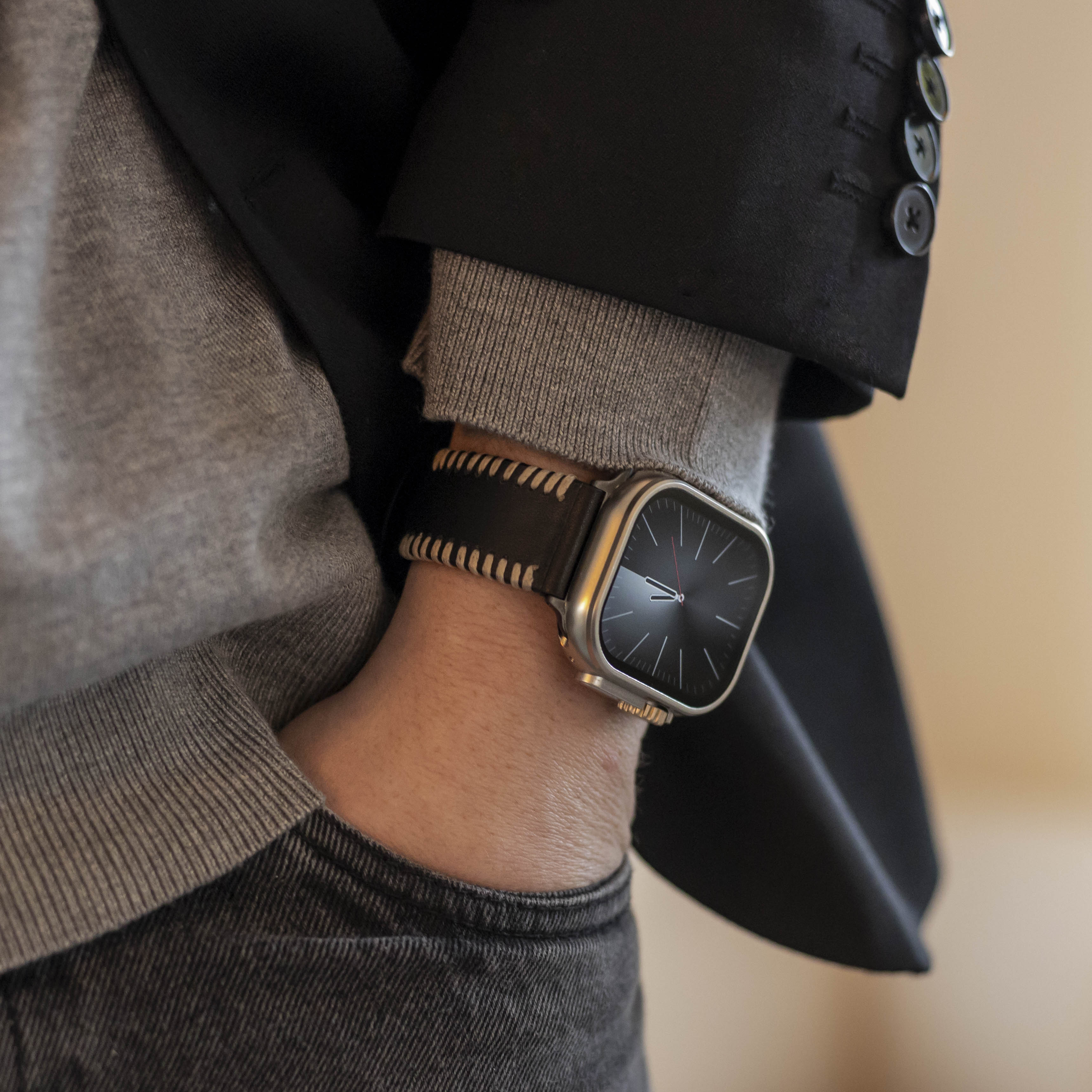 Apple Watch Ultra stitched leren band (zwart)