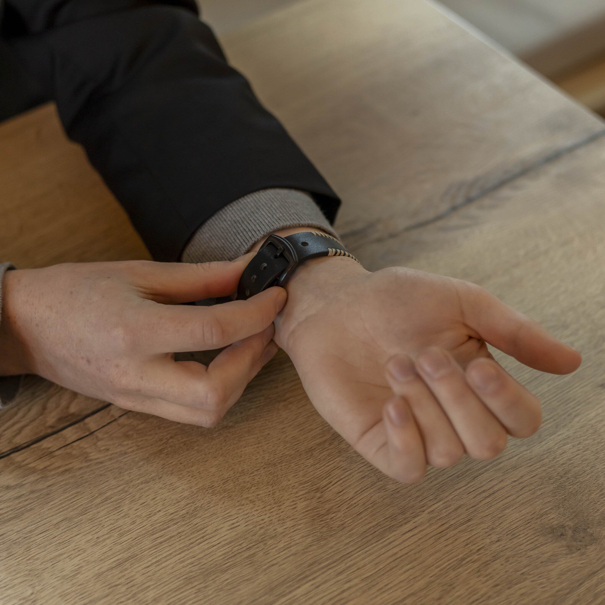 Amazfit Balance 2 Stitched leren band (zwart)