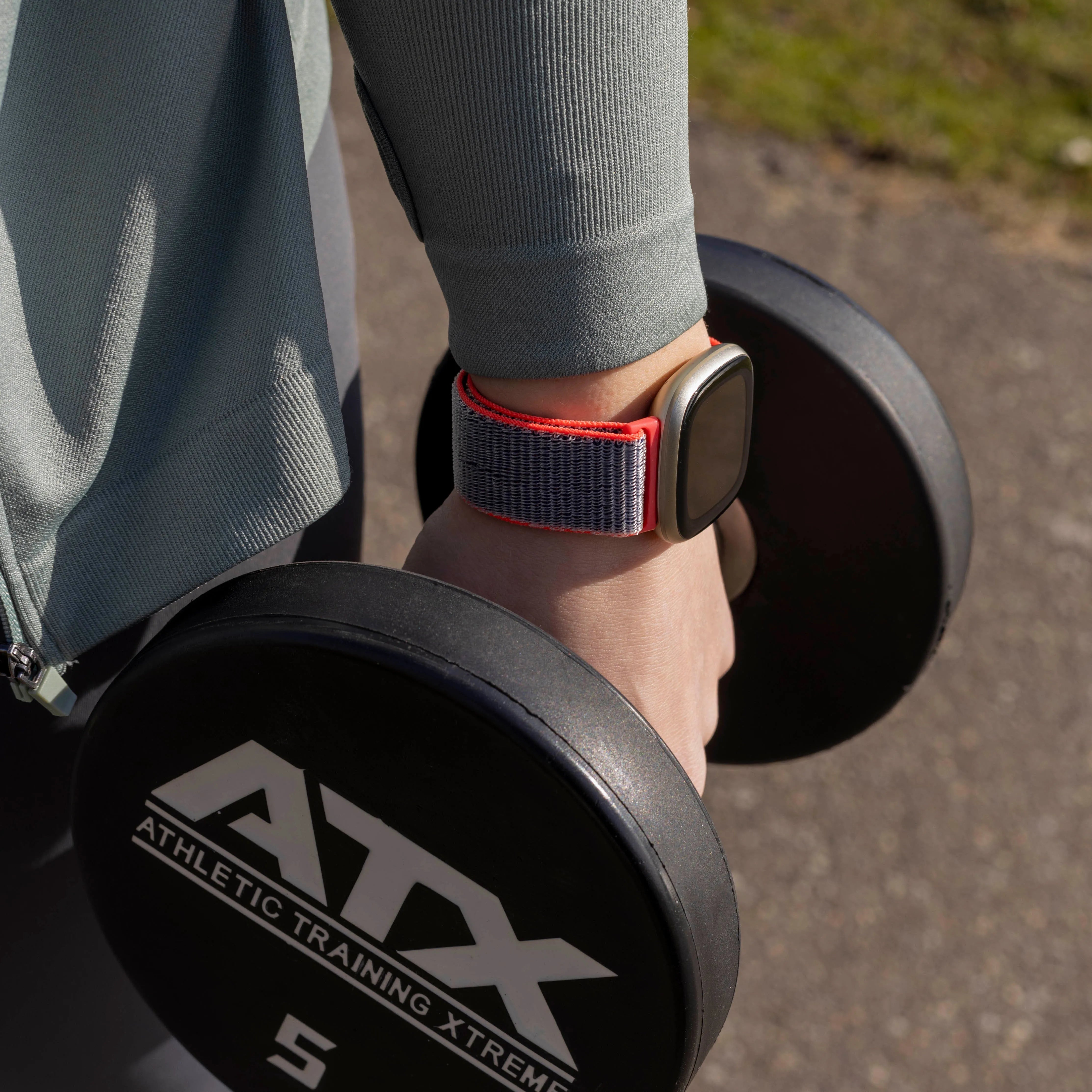 Fitbit Sense nylon bandje (bright powder)