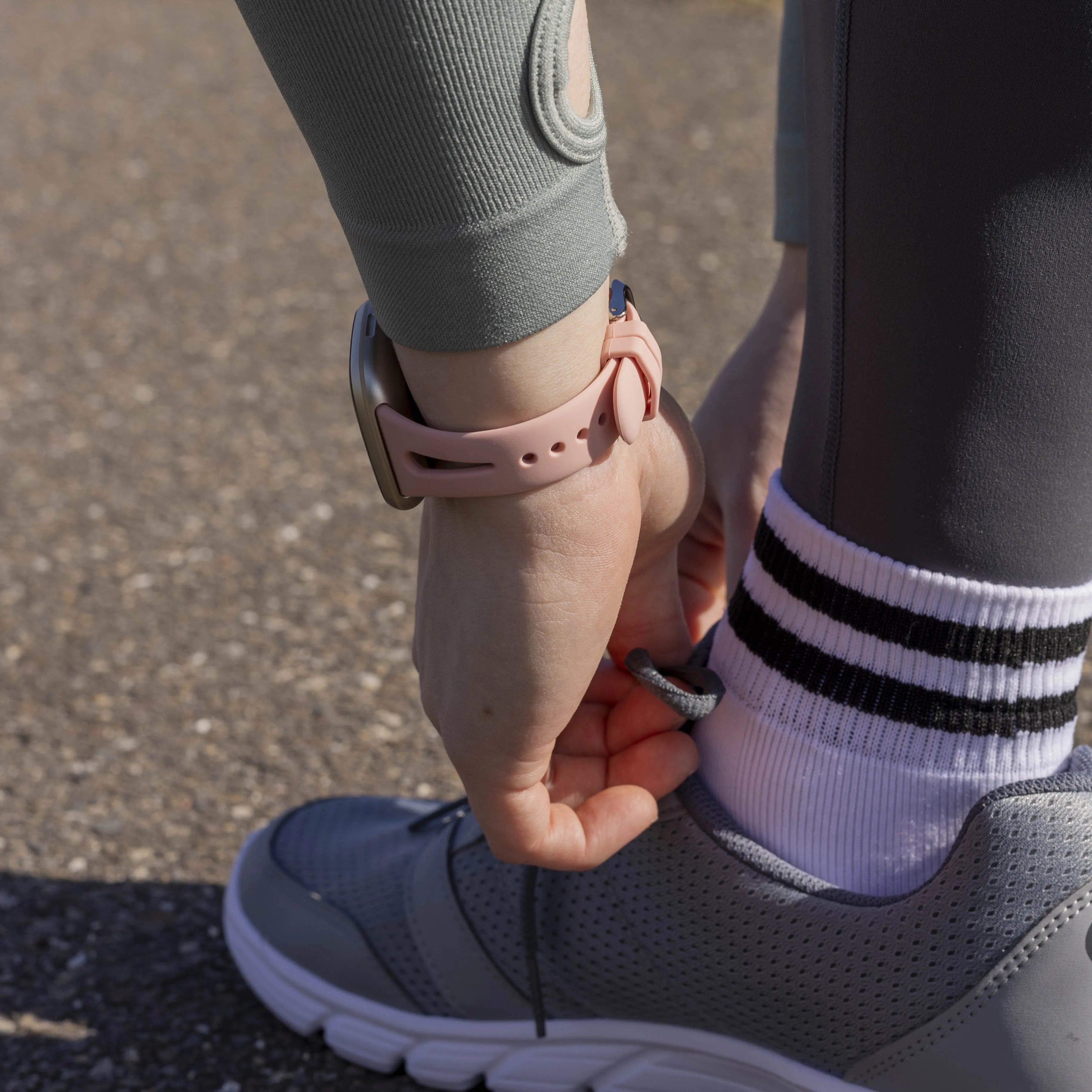 Fitbit Sense luxe siliconen bandje (roze)