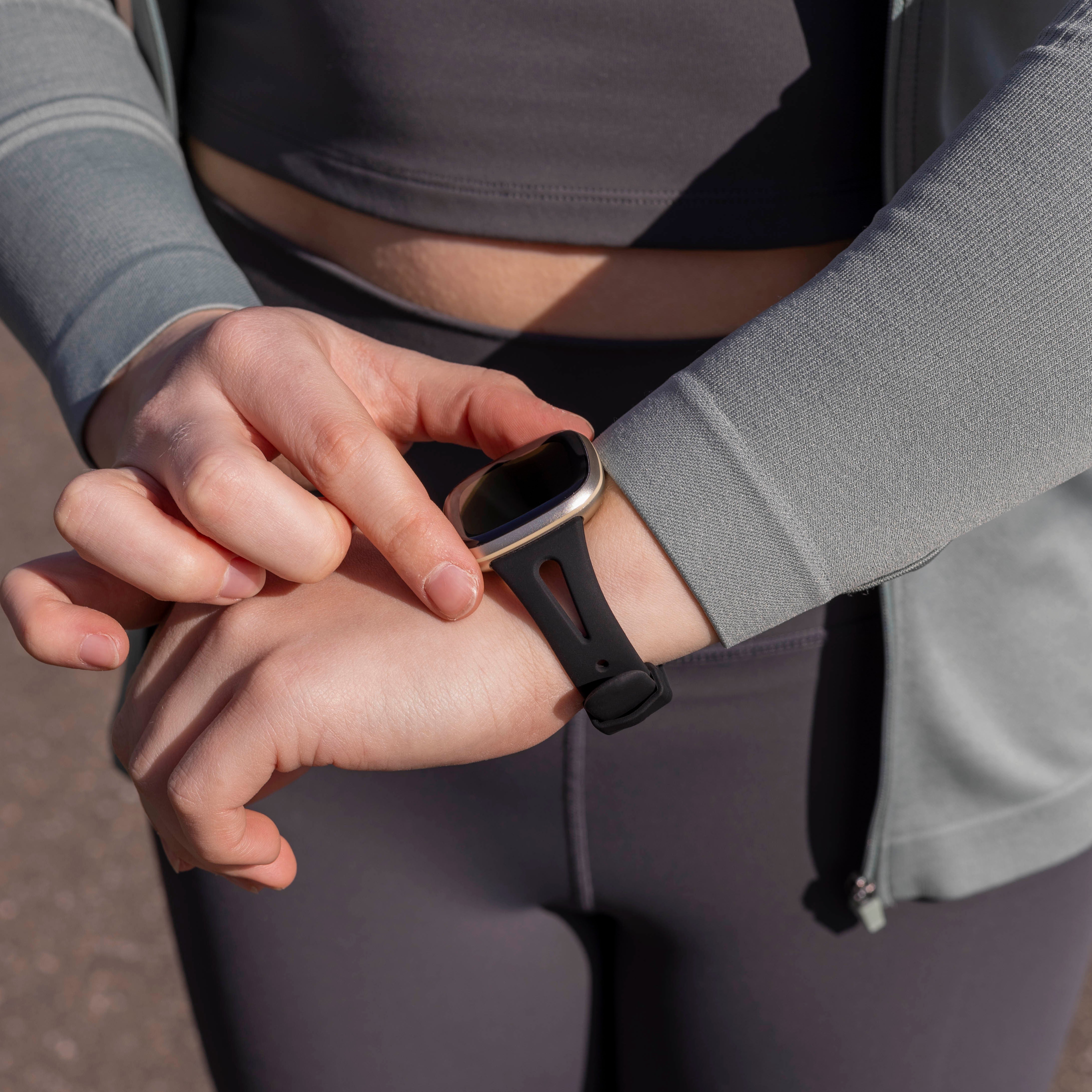 Fitbit Sense luxe siliconen bandje (zwart)