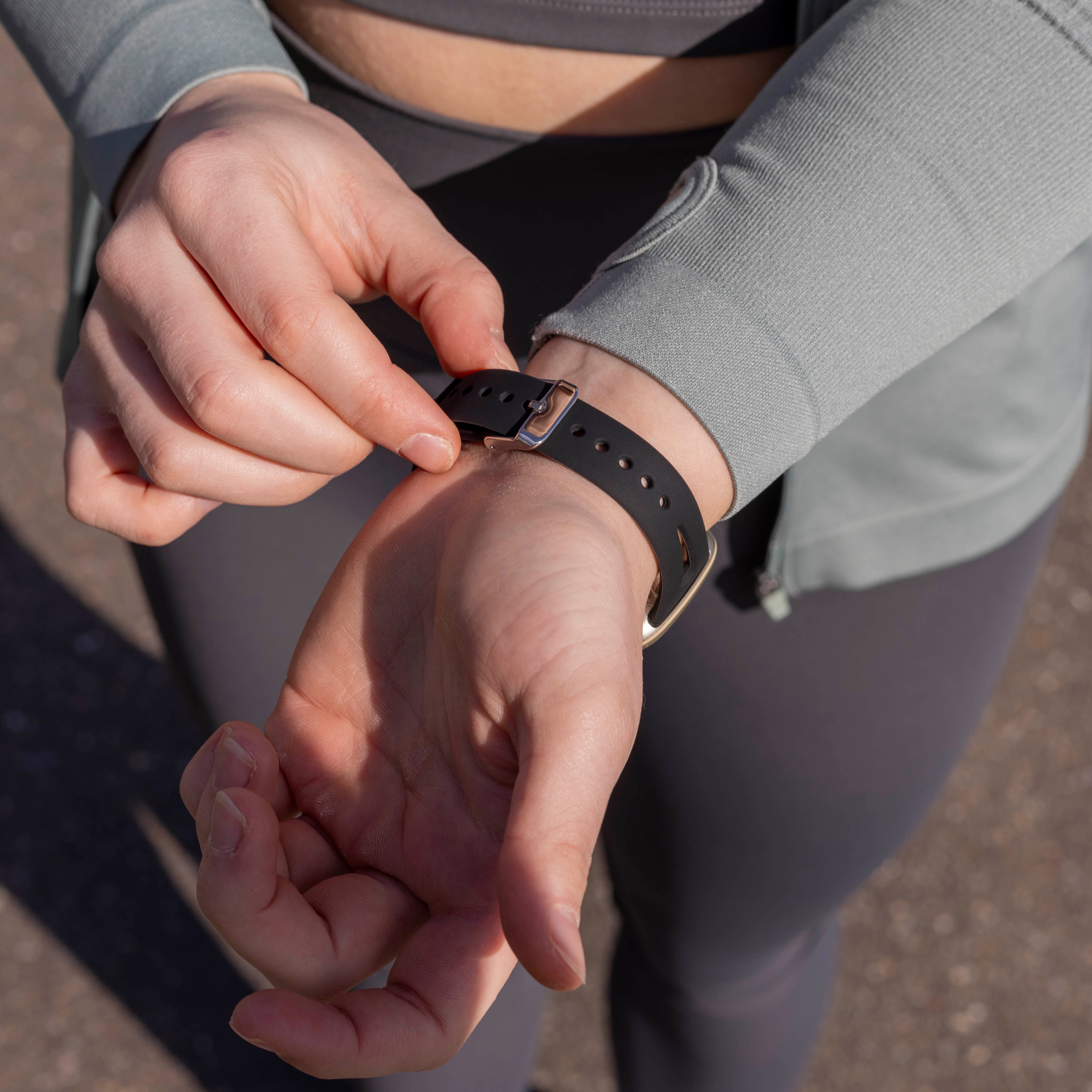 Fitbit Sense luxe siliconen bandje (zwart)