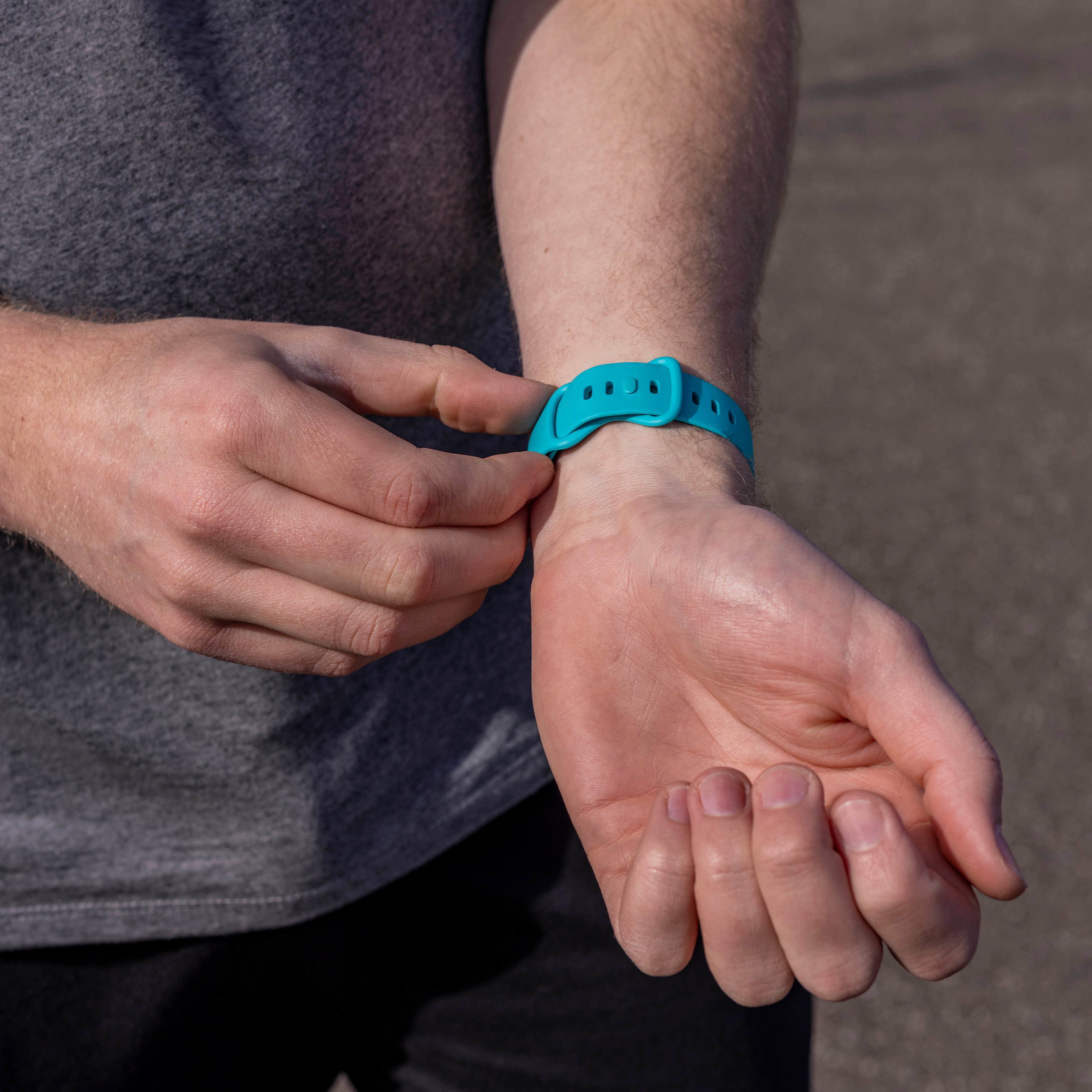 Fitbit Versa 3 siliconen classic bandje (aqua)