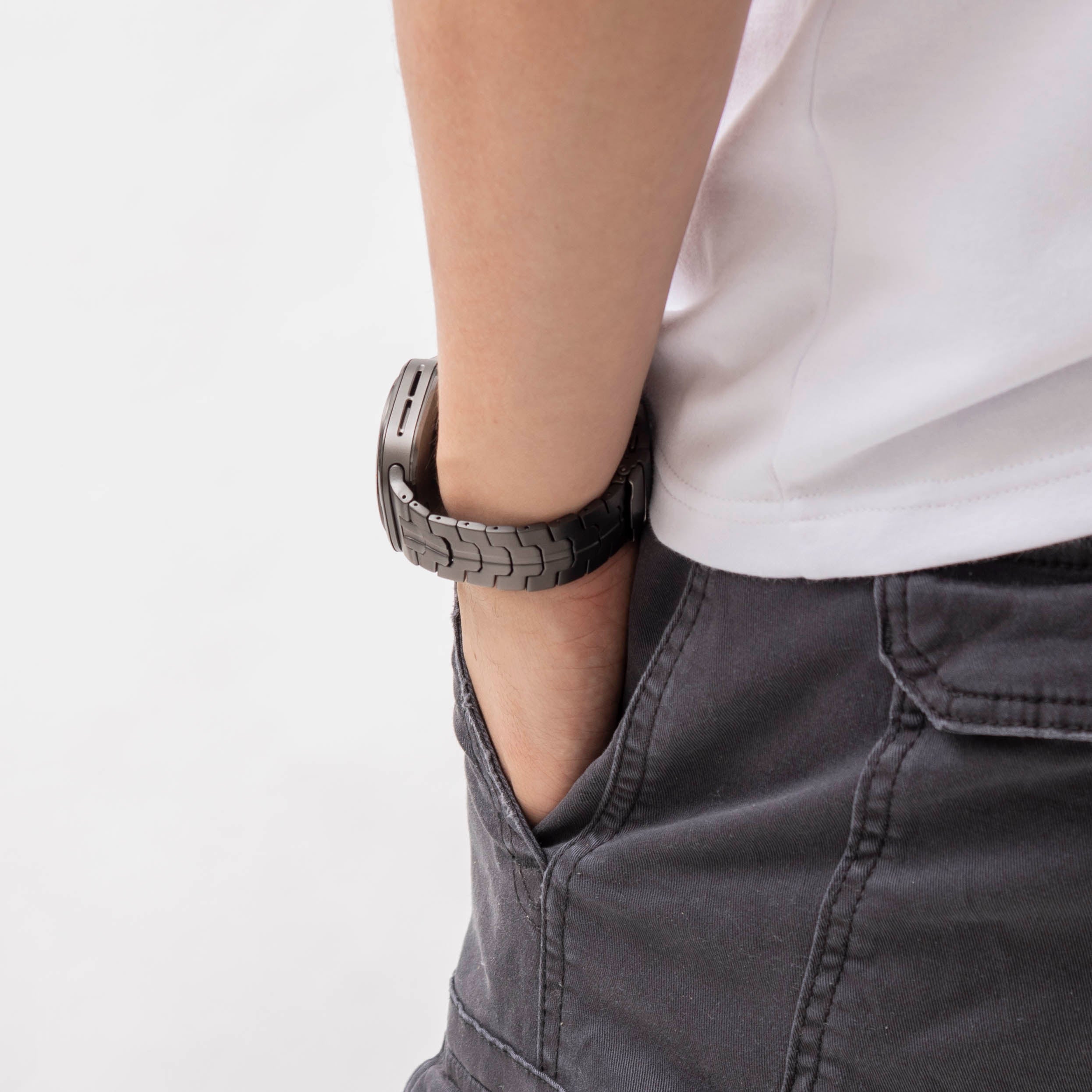 Samsung Galaxy Watch Ultra 'Iron' Titanium Strap (Graphite)