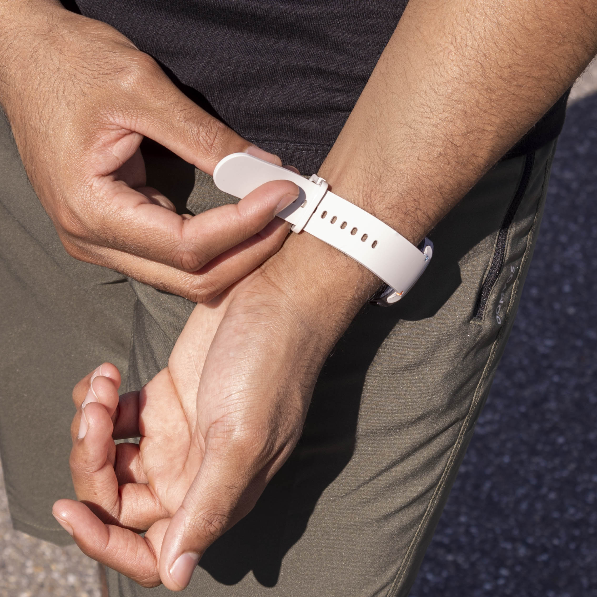 Samsung Galaxy Watch 8 - 44mm siliconen bandje (sterrenlicht)