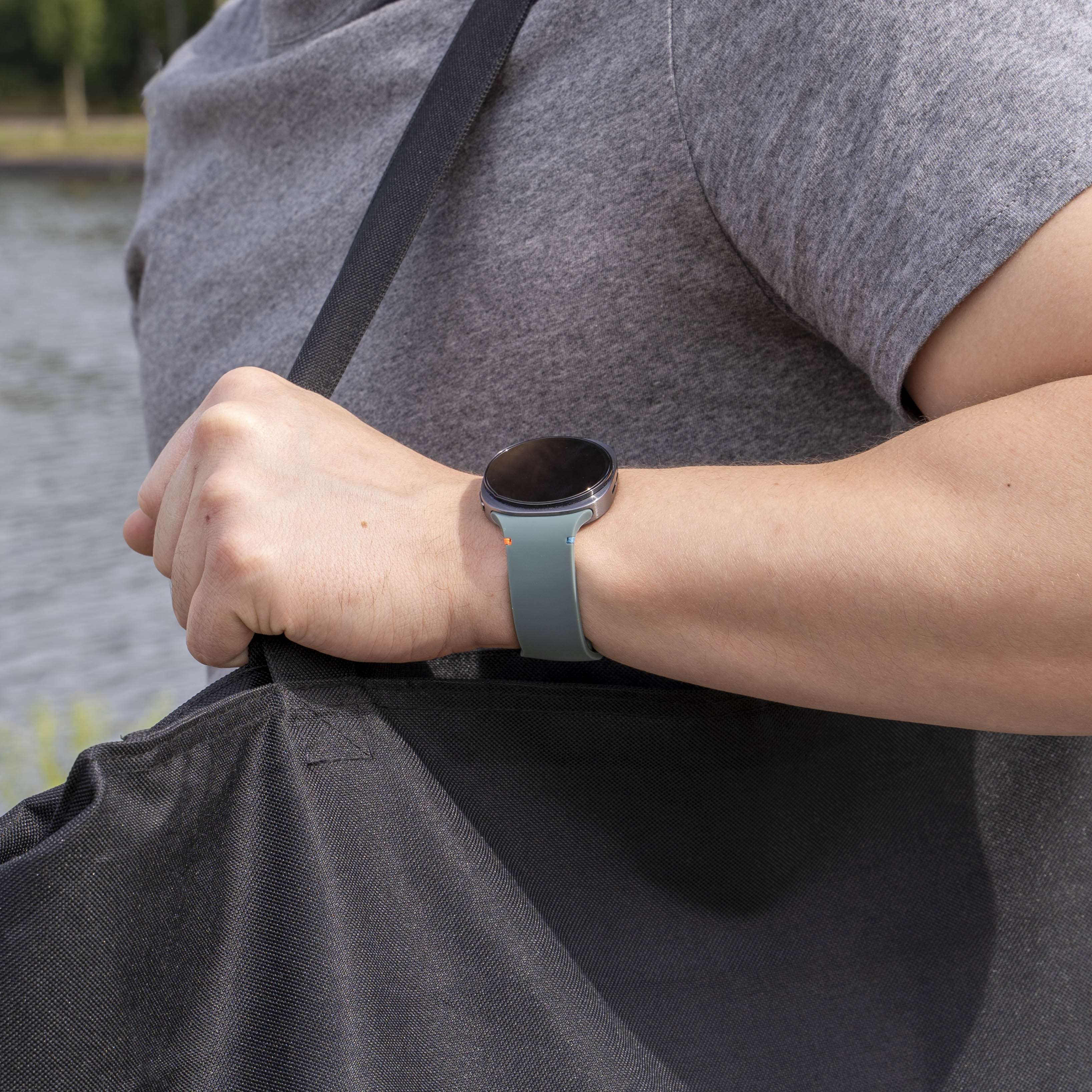 Samsung Galaxy Watch 8 - 44mm siliconen bandje (dennengroen)