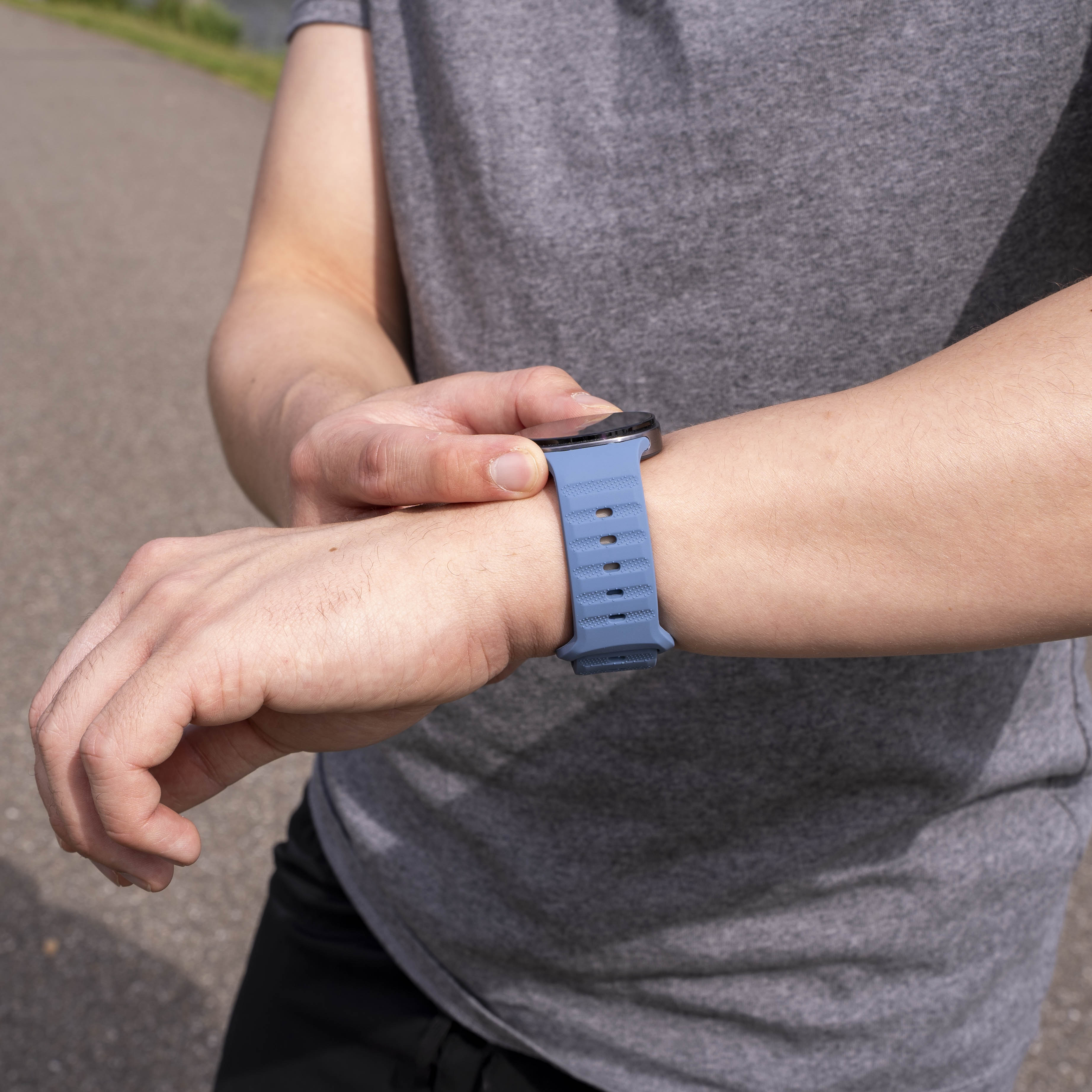 Samsung Galaxy Watch 8 - 44mm outdoor siliconen bandje (grijsblauw)