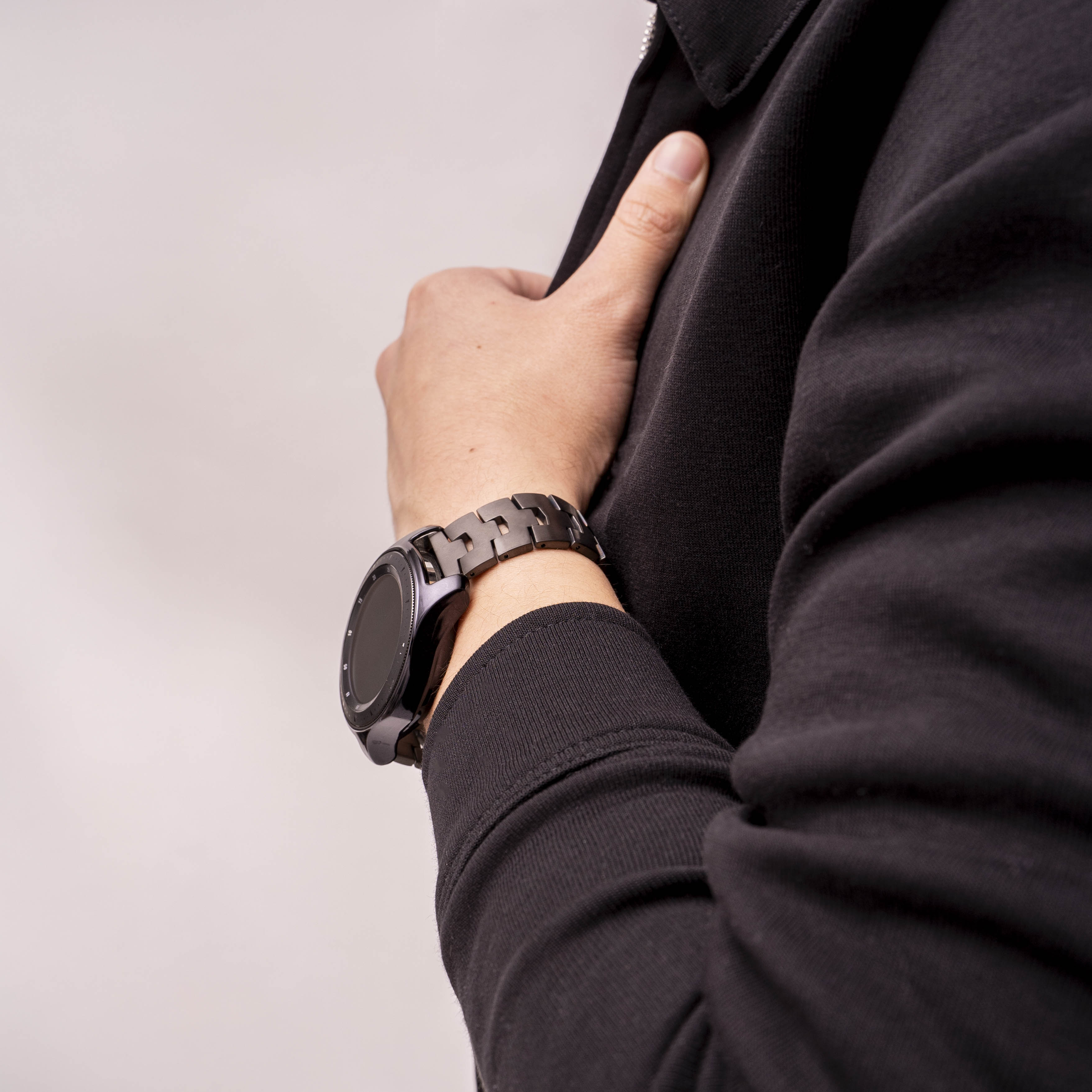 Polar Grit X Pro Titanium Grain Strap (Flat Clasp) (Graphite)