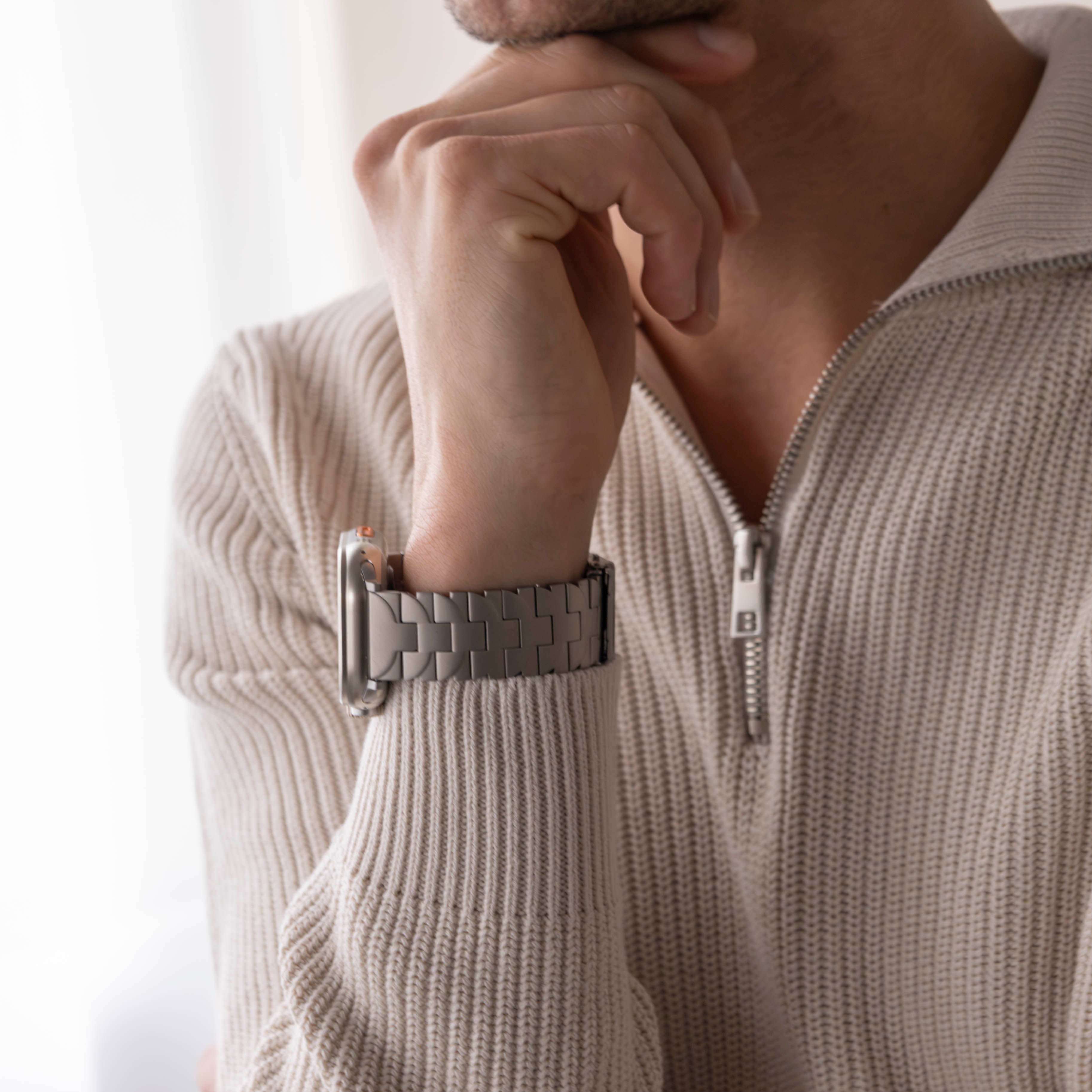 Apple Watch Butterfly titanium band (titanium)