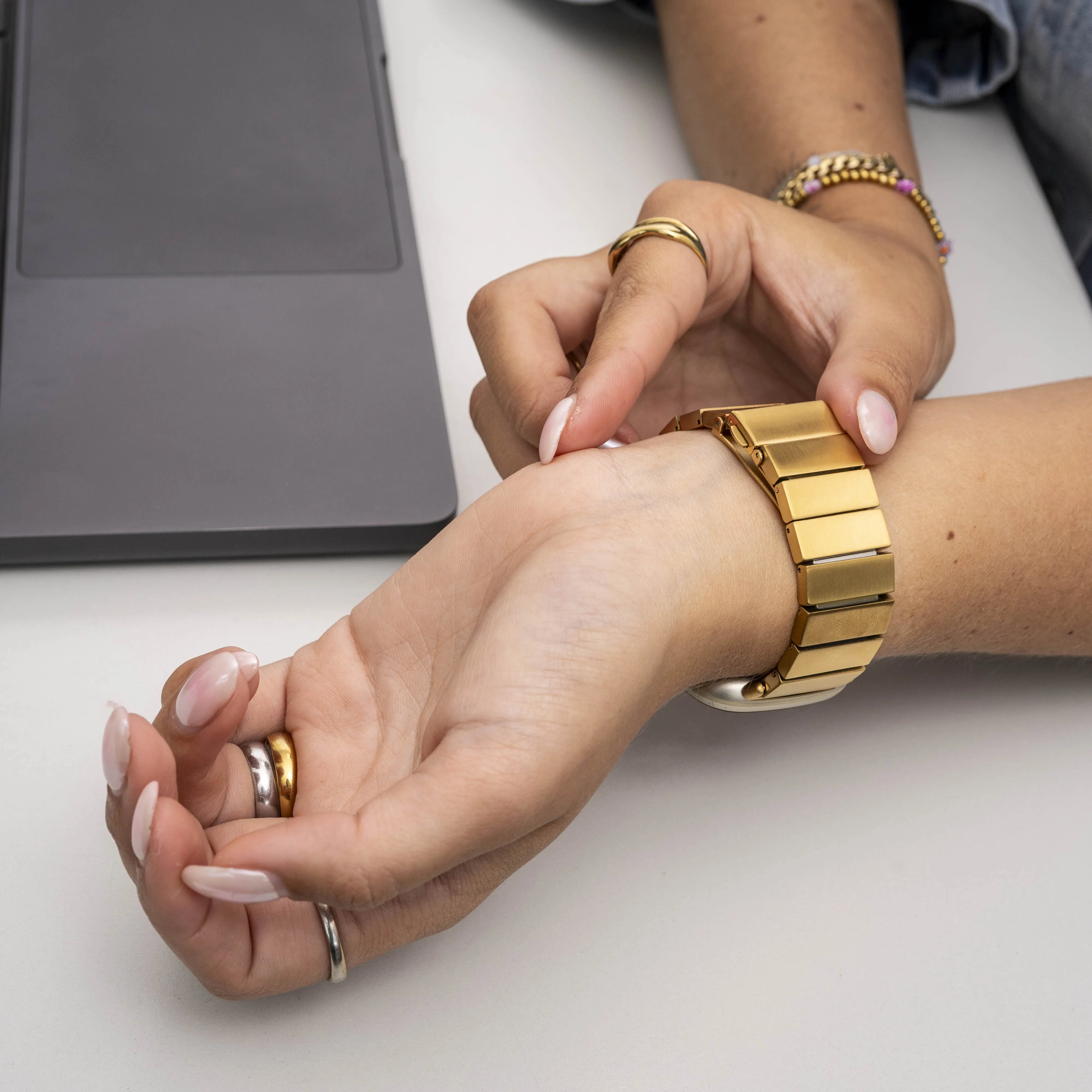 Fitbit Versa 3 metalen bandje (goud)