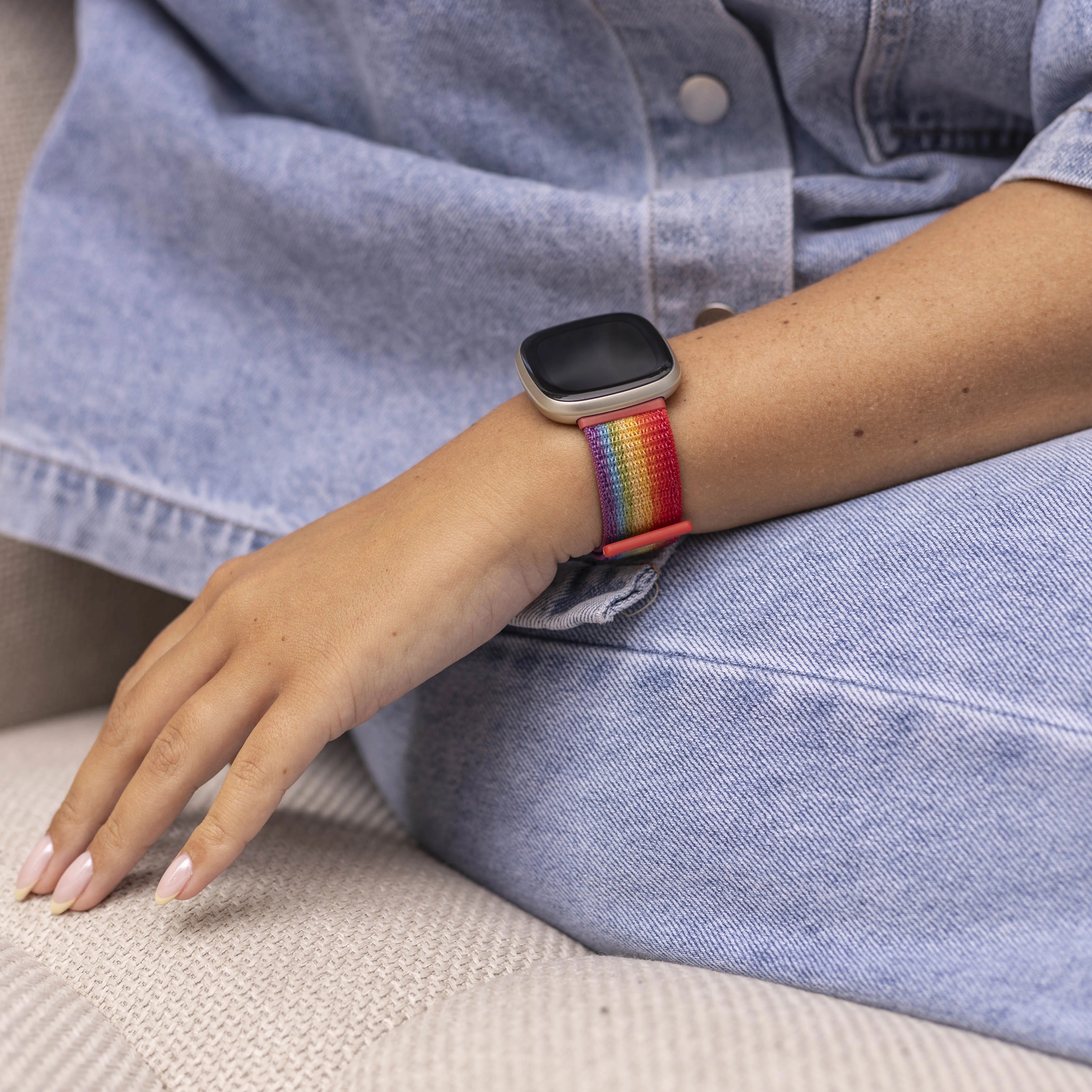 Fitbit Versa 3 nylon bandje (regenboog)