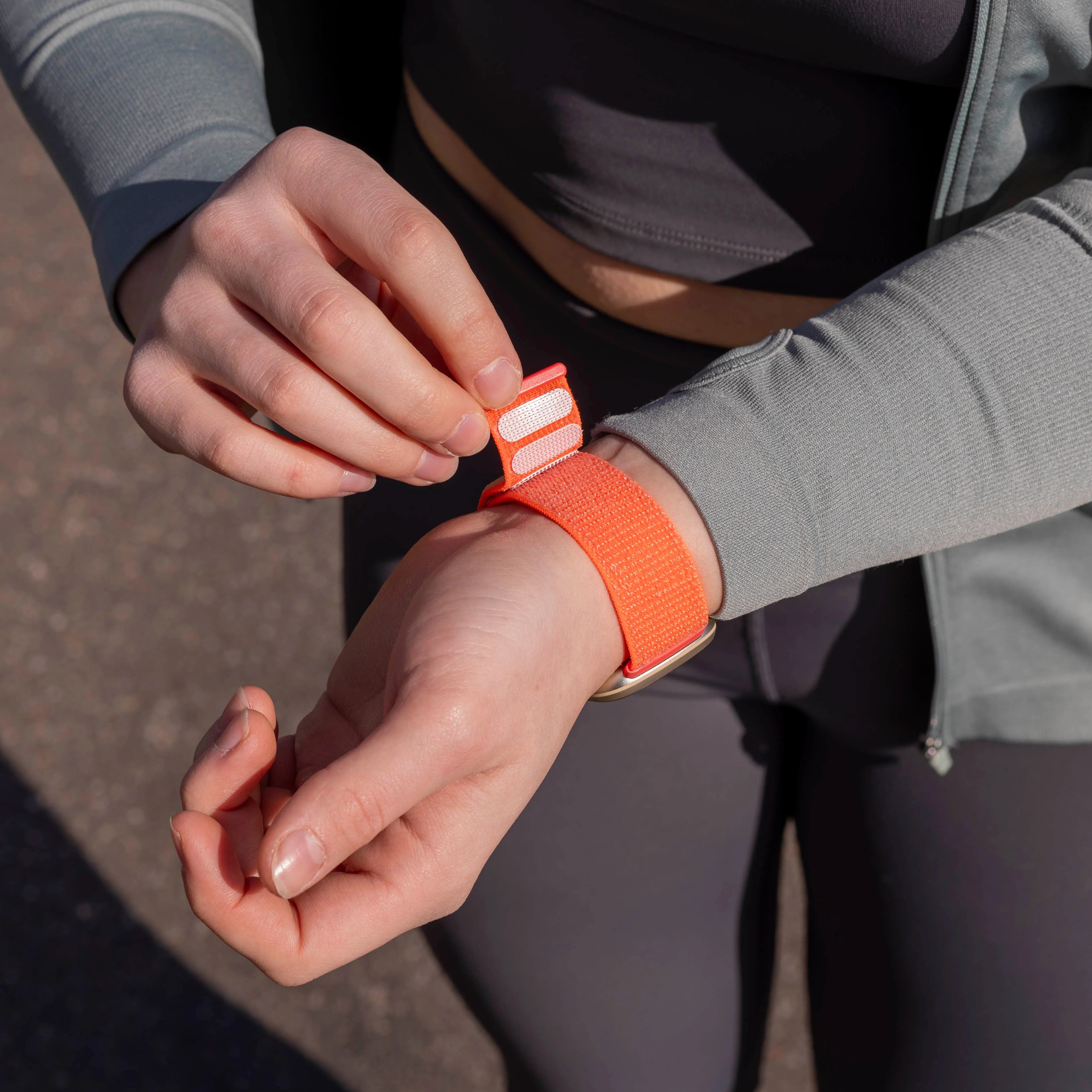 Fitbit Versa 3 nylon bandje (oranje)