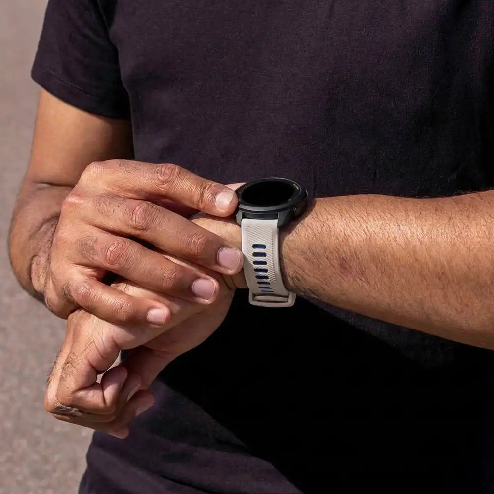 Garmin Vivoactive 5 sport gesp bandje (beige/zwart)