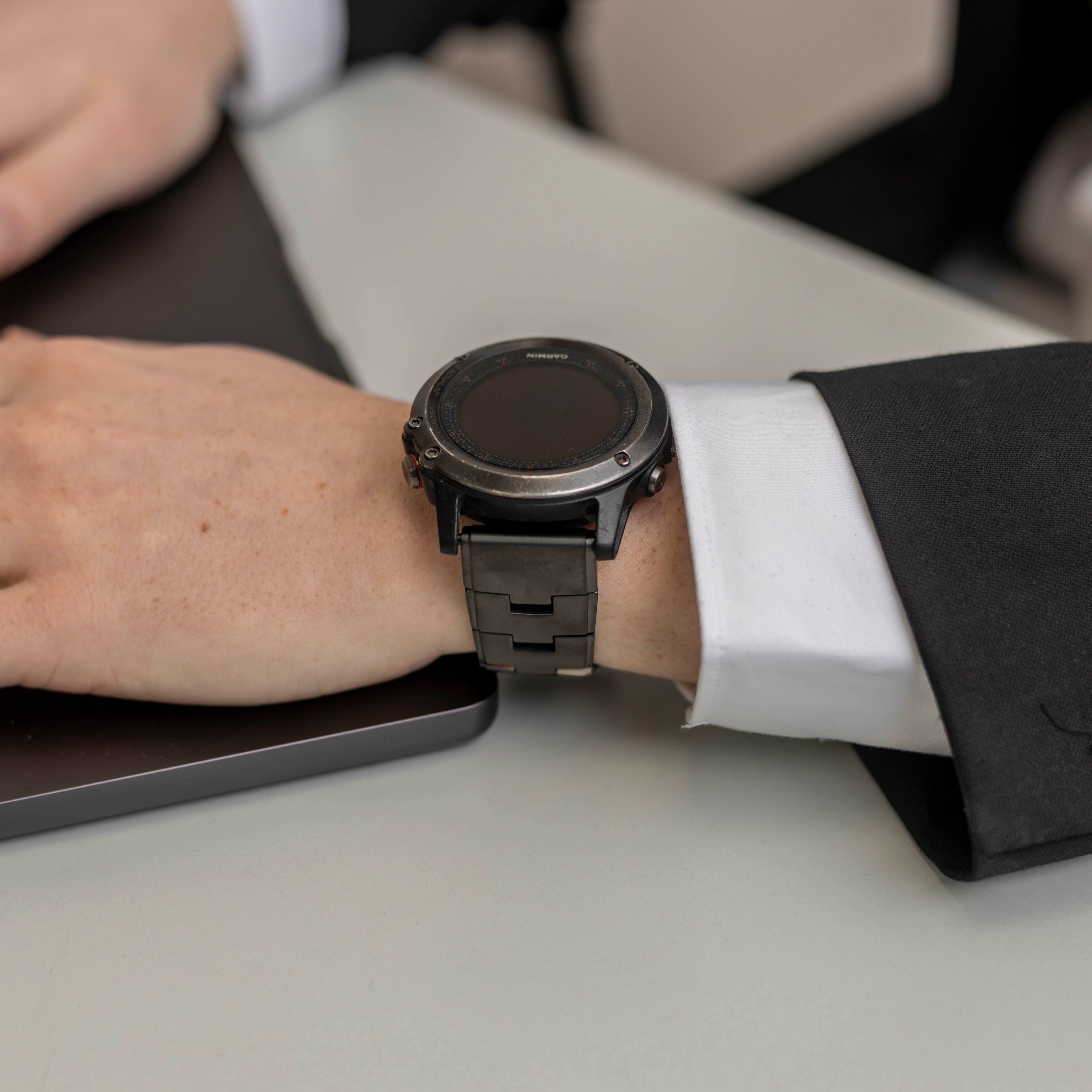 Garmin Fenix 5x / 6x titanium bandje (grafiet)