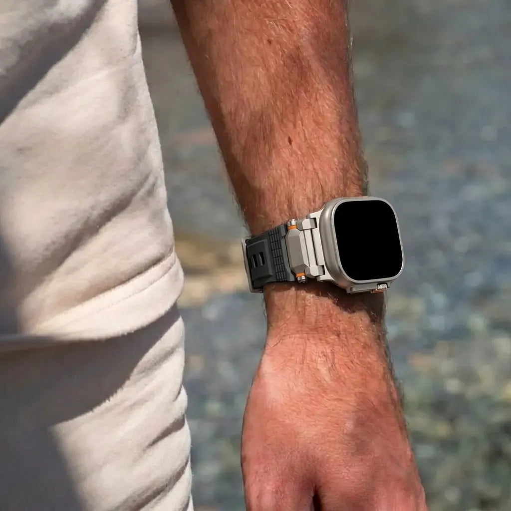 Apple Watch 'Adventurer' siliconen band (zwart met titanium)