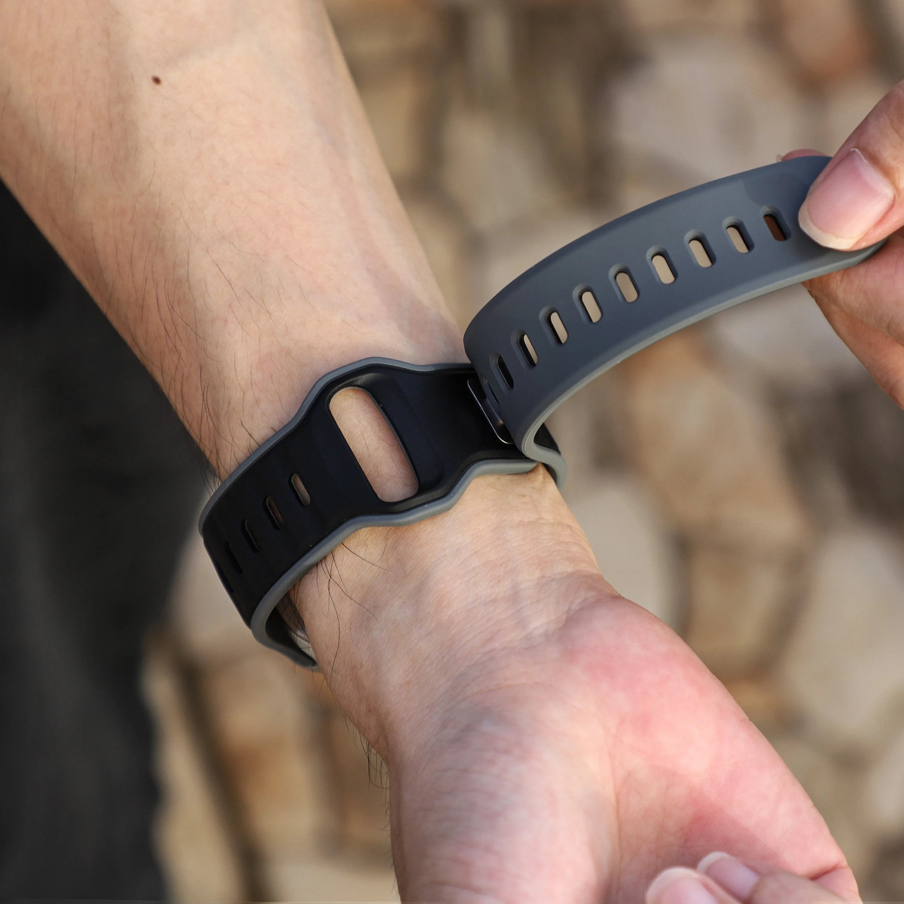 Apple Watch premium outdoor siliconen bandje (zwart/grijs)