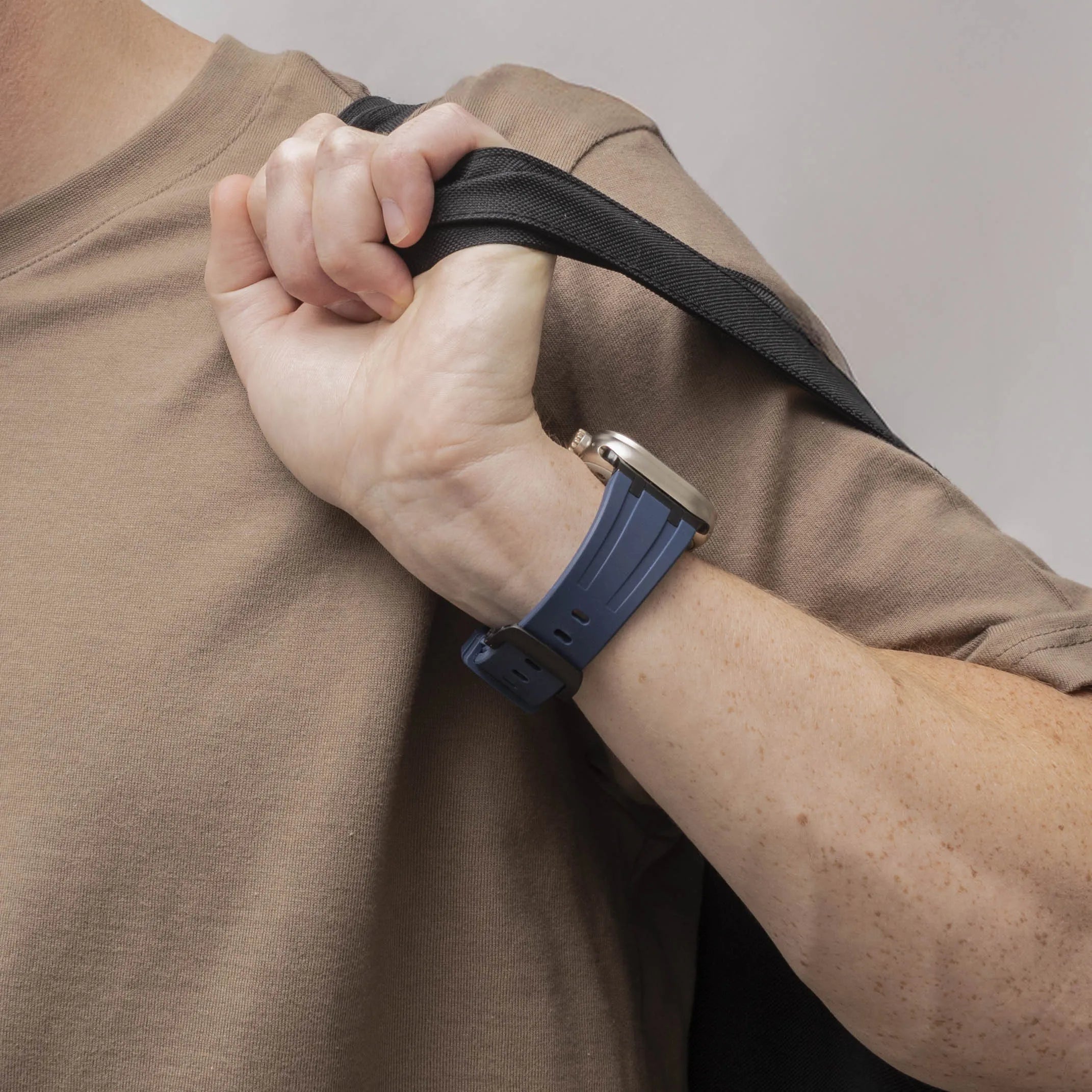 Bandz Apple Watch siliconen band 'Luxe Liquid' (blauw met zwart)
