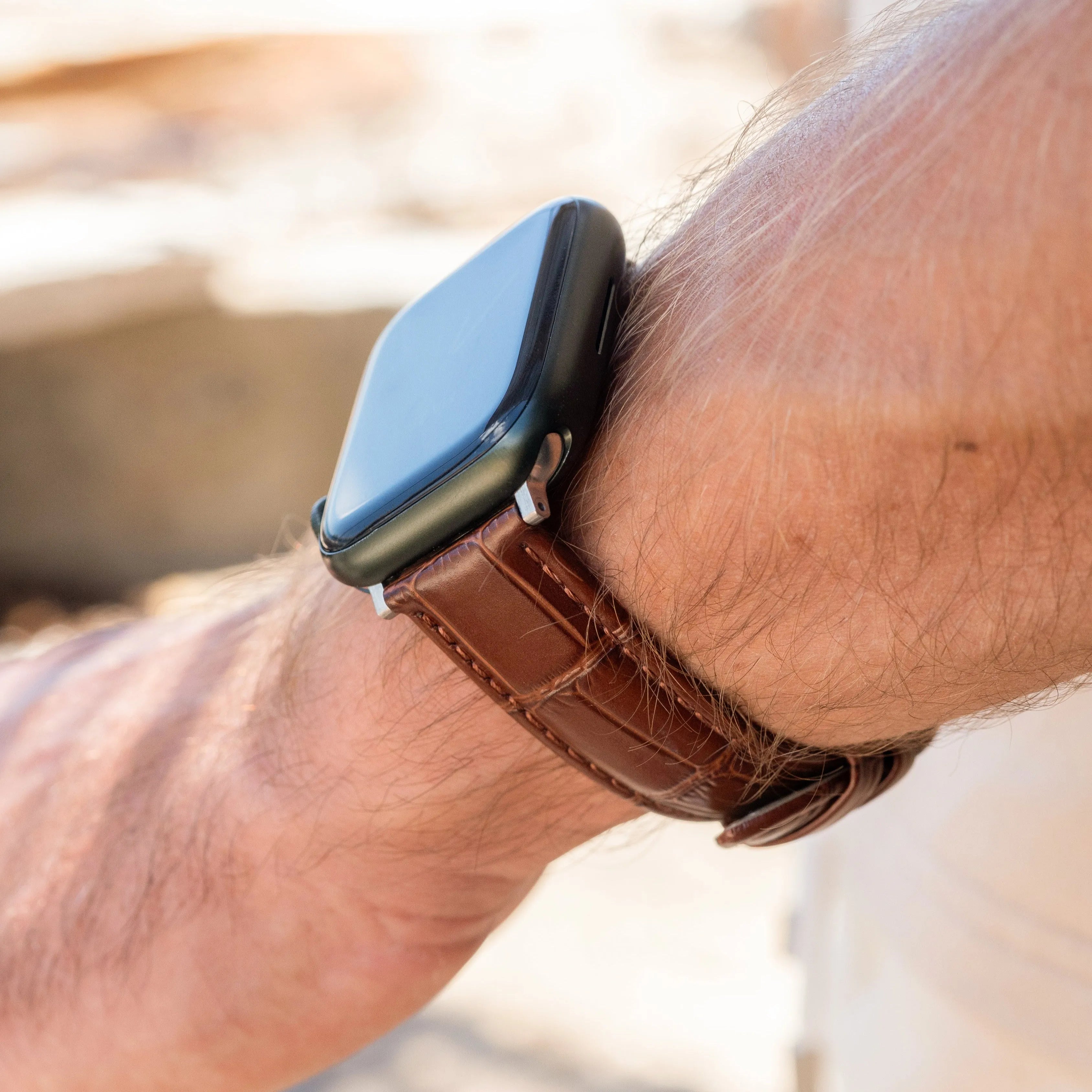 Apple Watch leather crocodile grain band (bruin)
