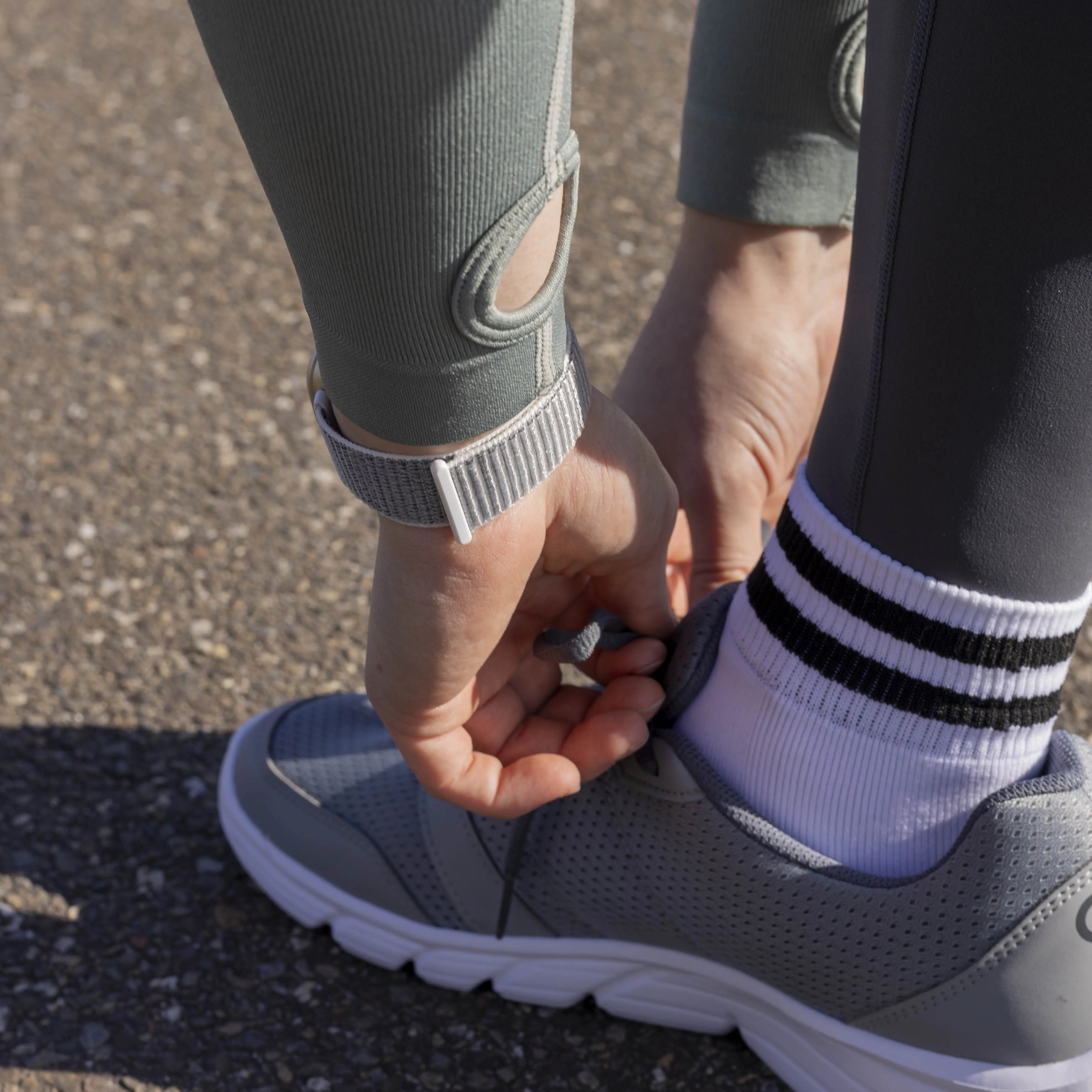 Fitbit Versa 3 nylon bandje (zeeschelp)
