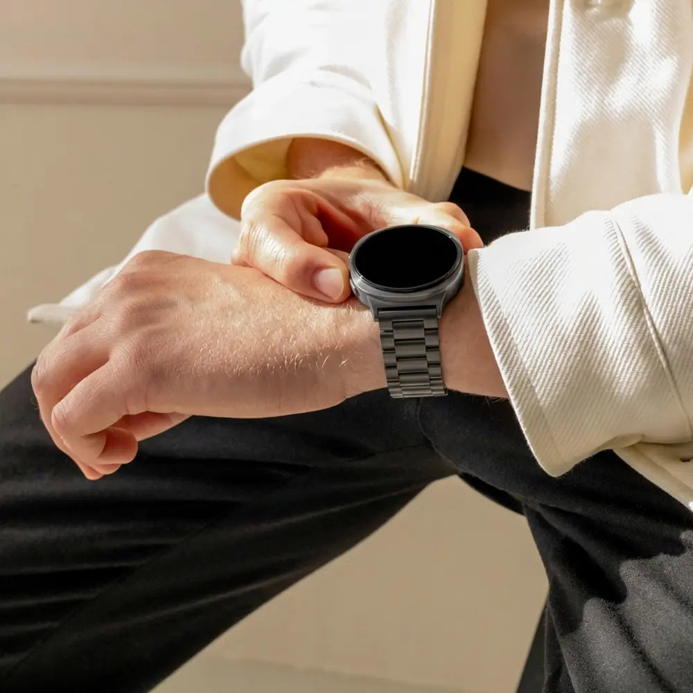 Samsung Galaxy Watch 8 - 40mm titanium bandje (zwart)