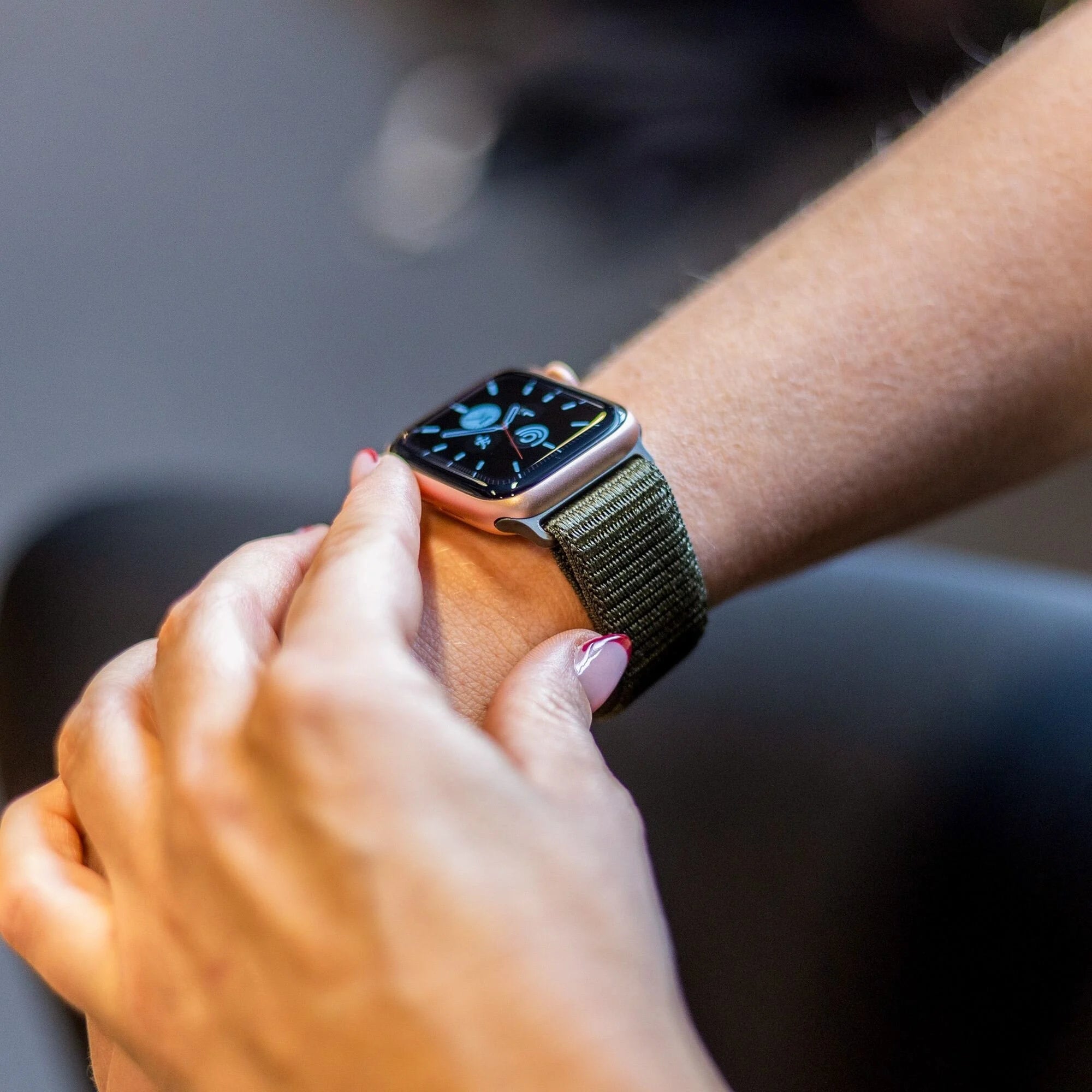 Apple Watch nylon band (donkergroen)