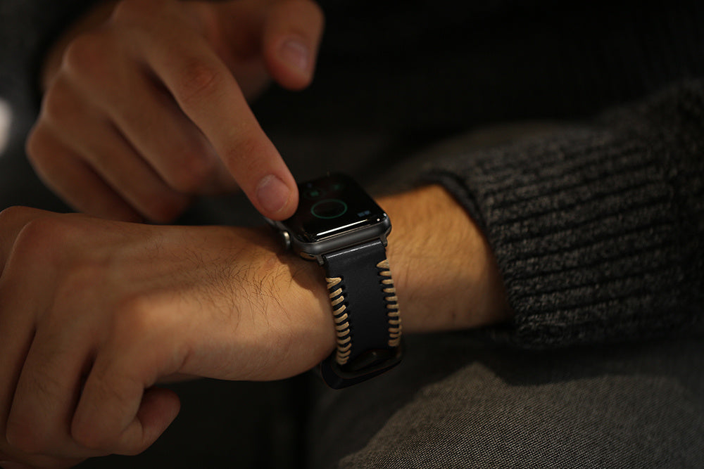 Apple Watch Stitched leren band (zwart)