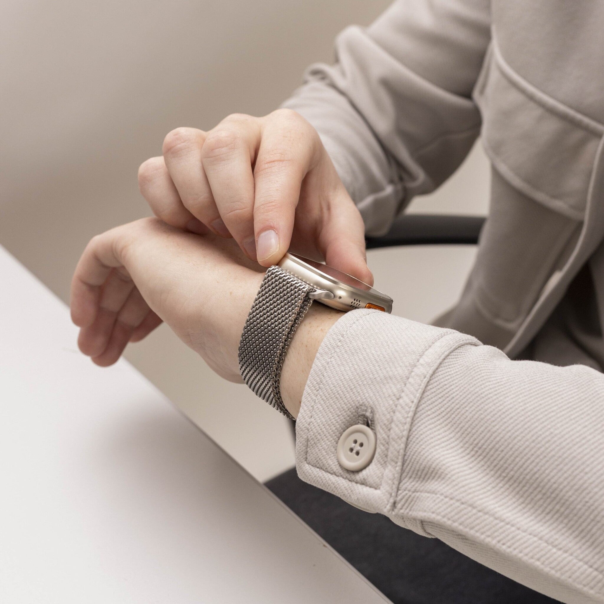 Apple Watch Modern Milanese band (titanium)