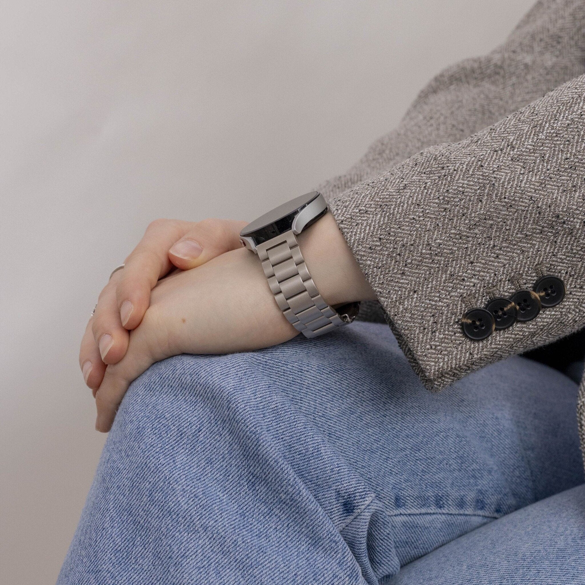 Samsung Galaxy Watch 7 - 44mm stalen band (sterrenlicht)