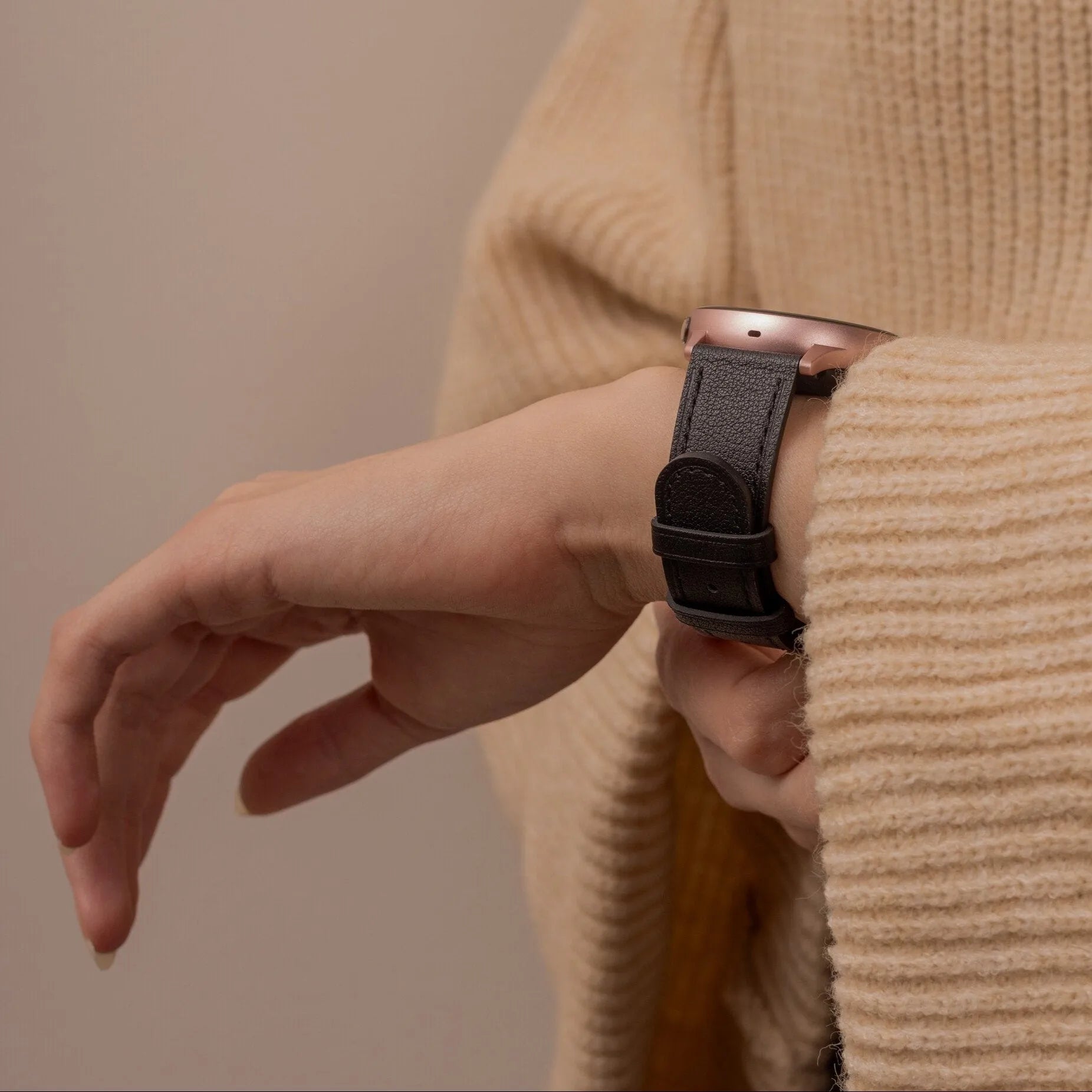 Coros Apex 2 modern leren band (strak zwart)