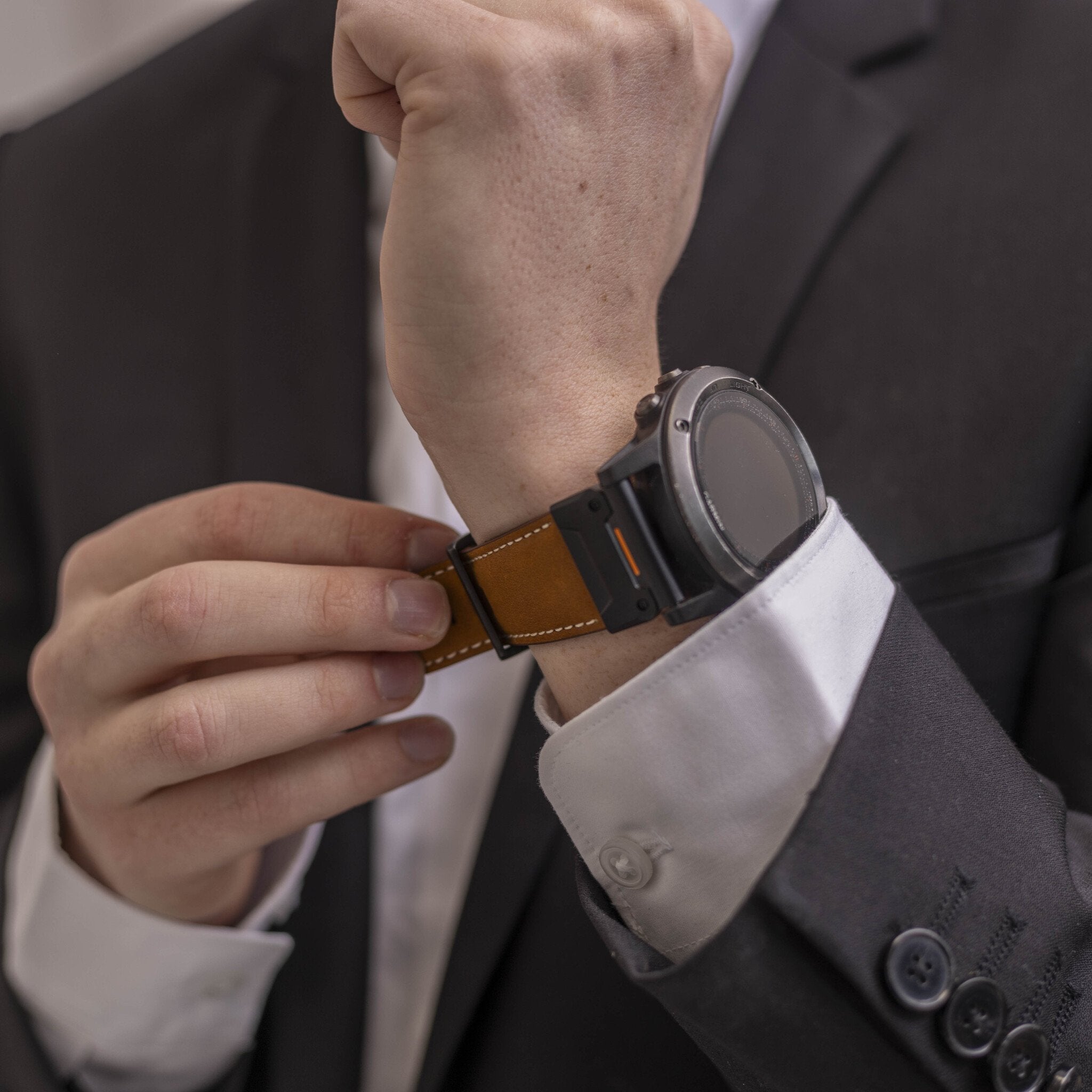 Garmin Descent MK2(i) Genuine Leather Strap (Brown)