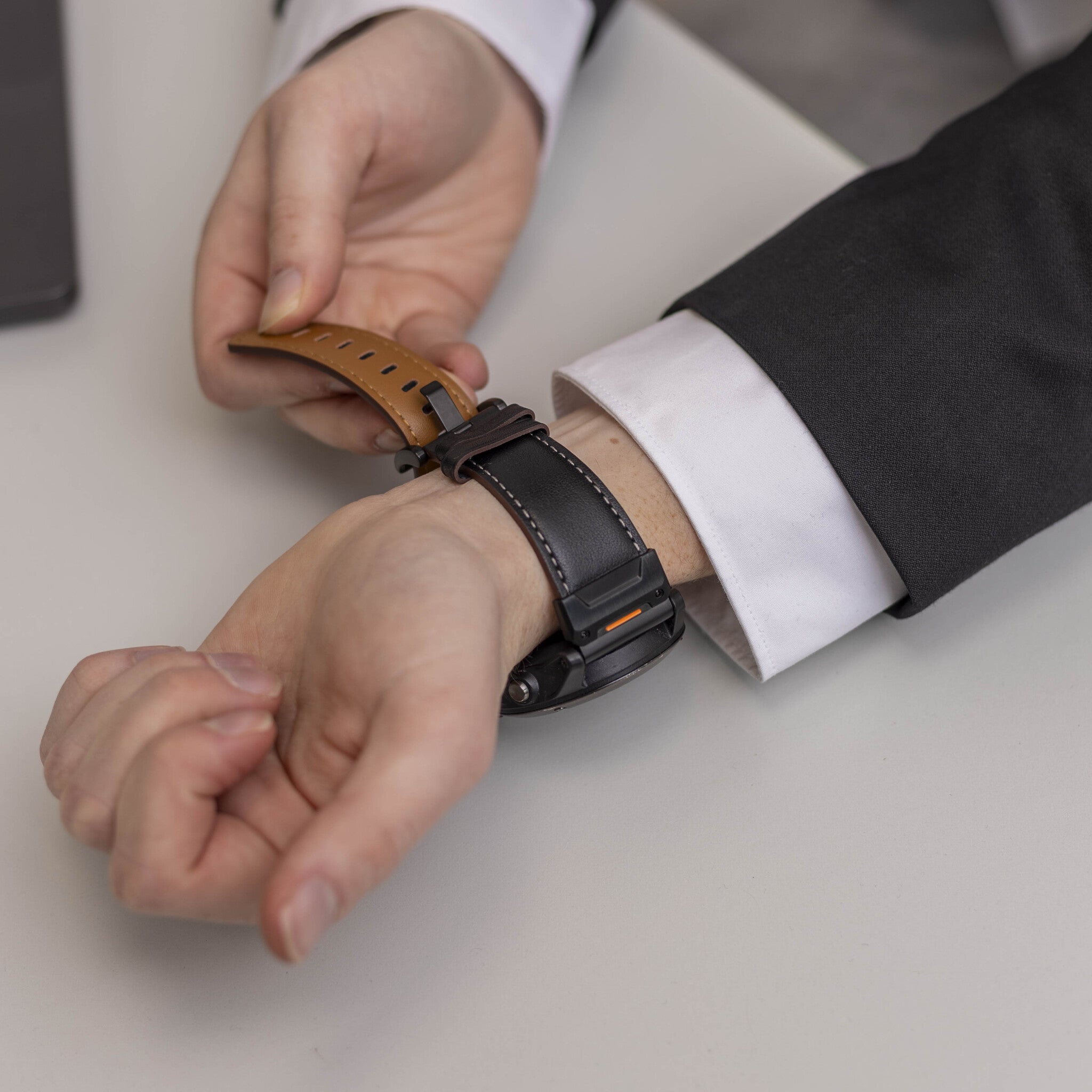 Garmin MARQ genuine leren bandje (zwart)