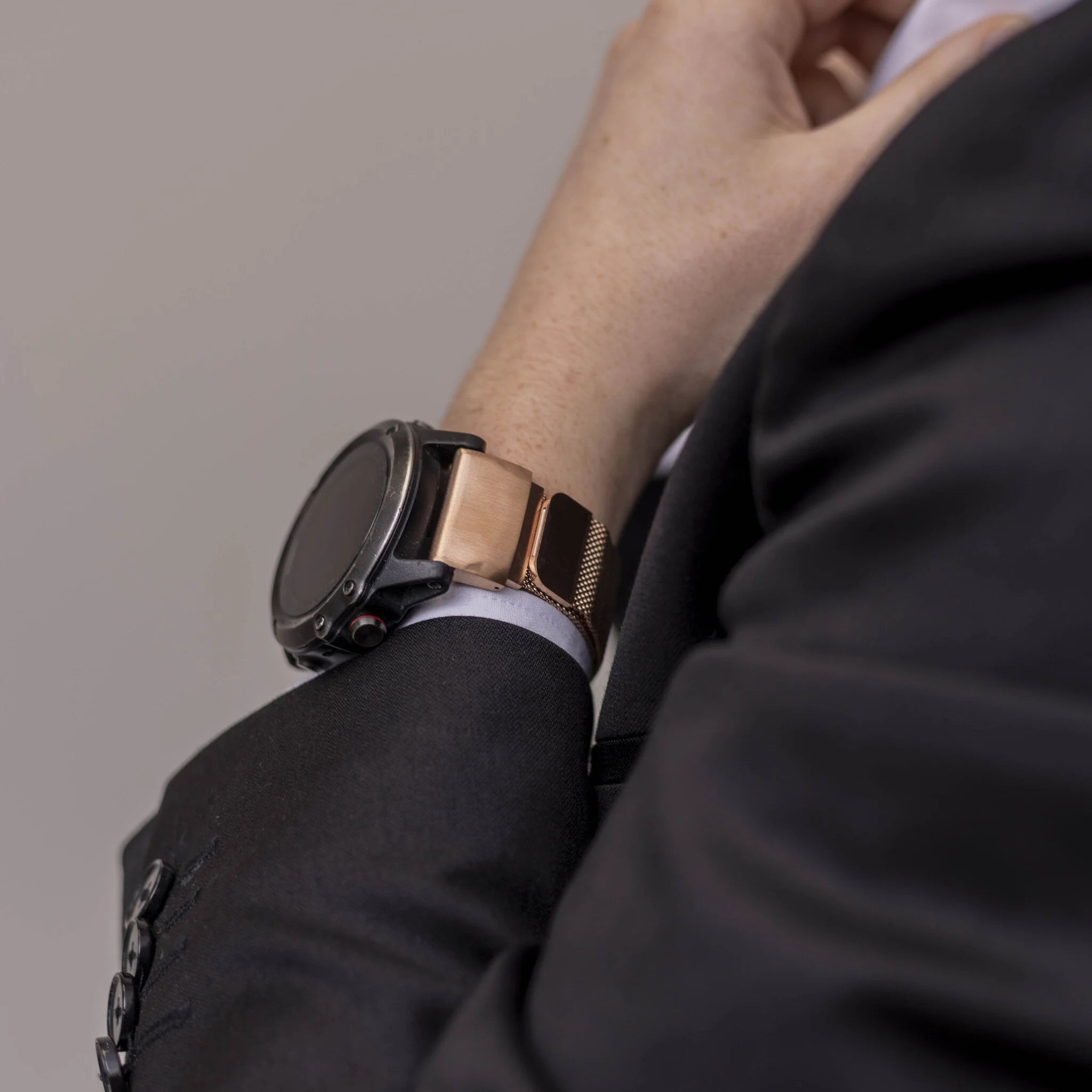 Garmin Fenix 7 Milanese band (rosé goud)