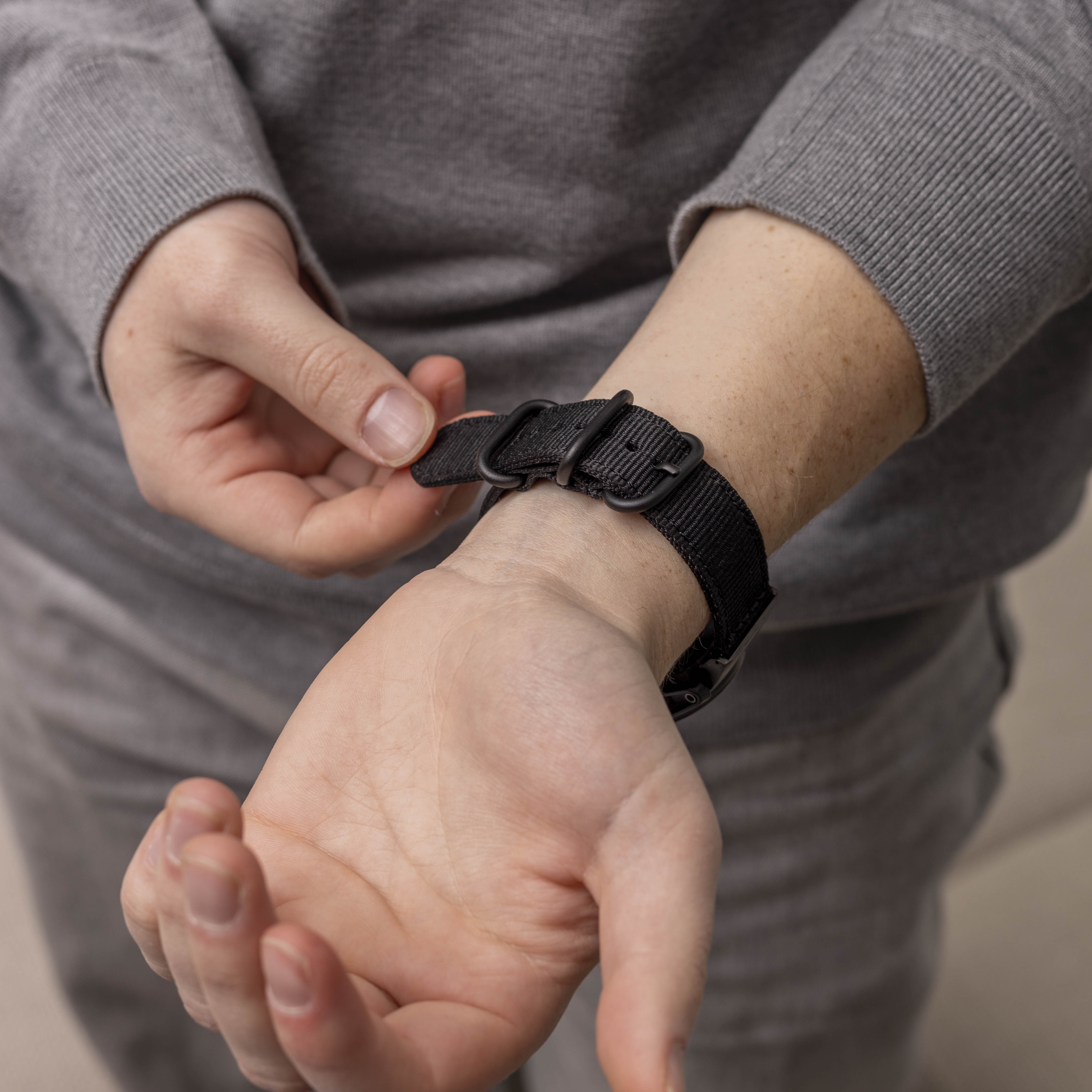 Garmin Quatix 3 / 6x / 7x Solar Buckled Nylon Strap (Black)