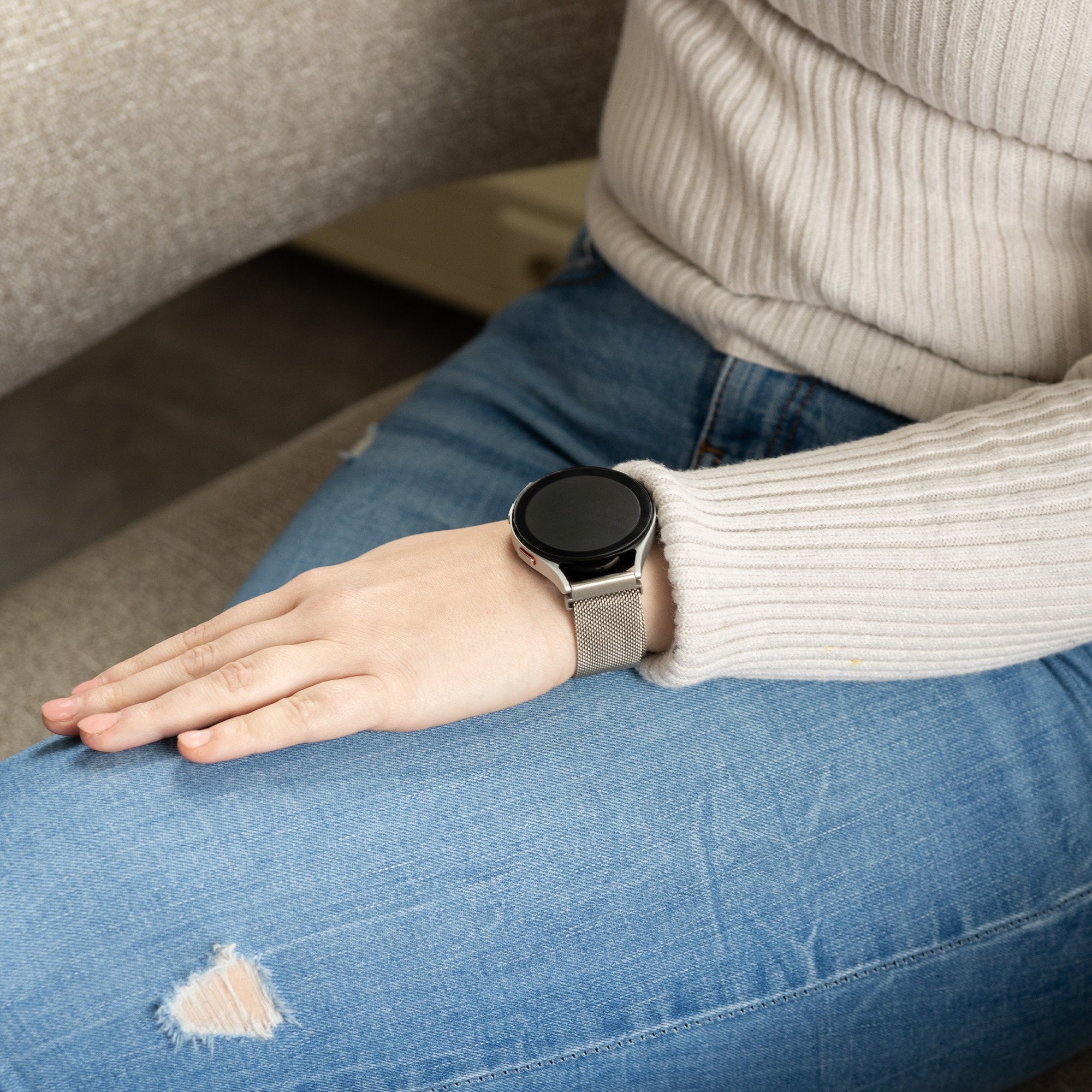 Samsung Galaxy Watch 4 Classic 46mm Milanese band (sterrenlicht)