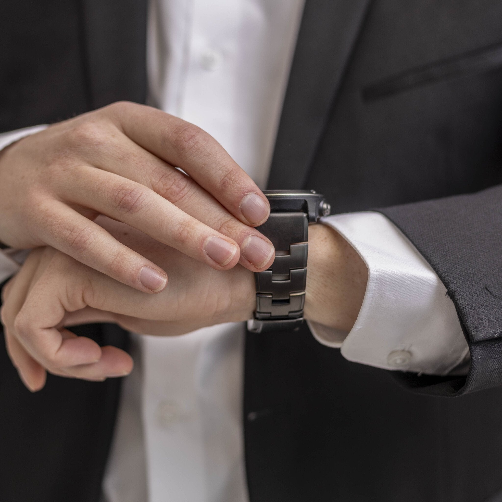 Garmin Descent G2 Titanium Strap (Graphite)