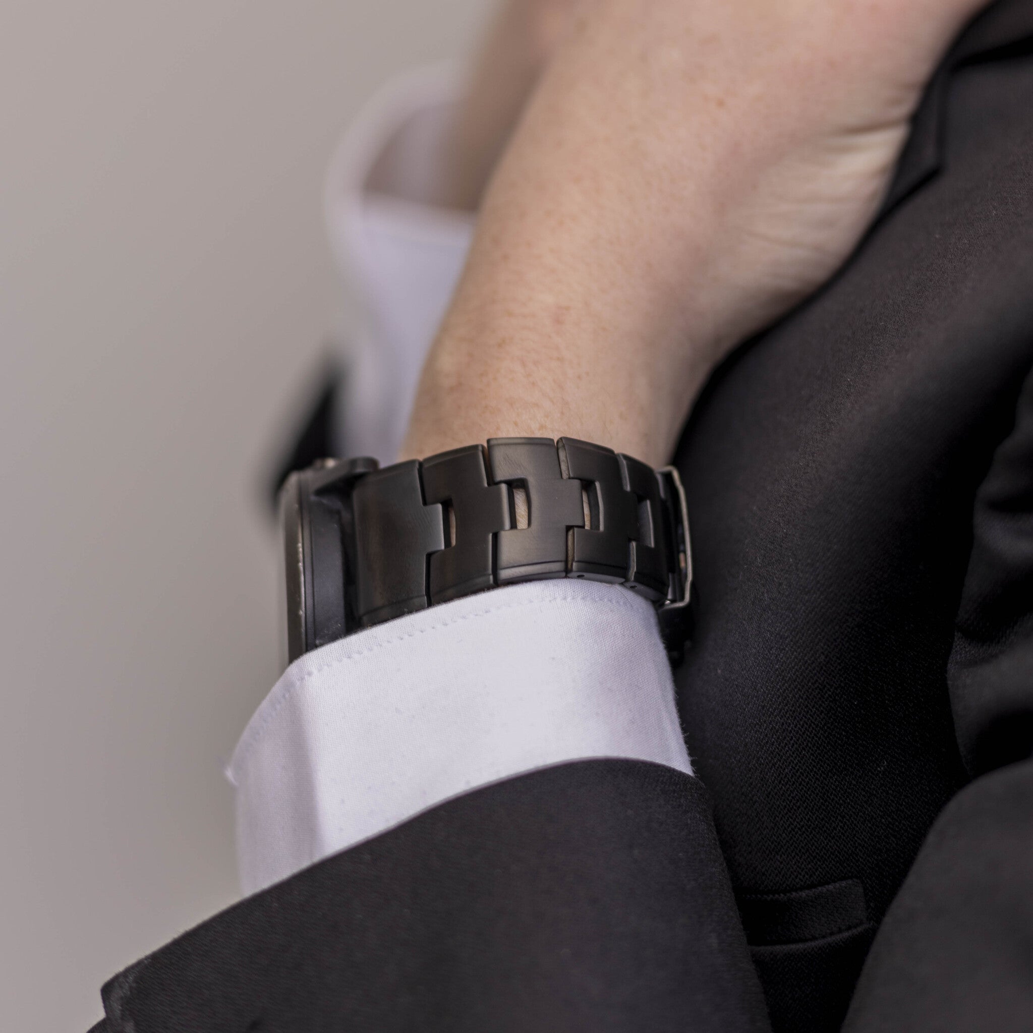 Bandz Garmin Tactix 7 titanium schakel band (zwart)