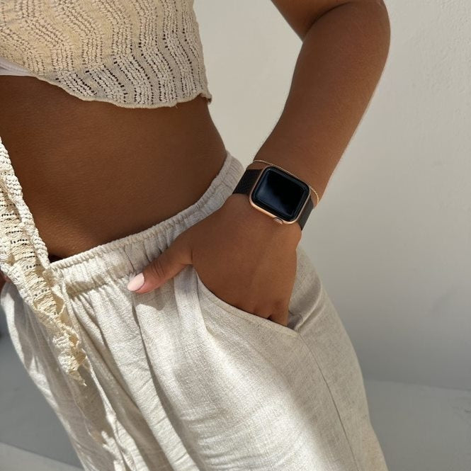 xoxo Wildhearts Apple Watch Milanese Strap (Black)